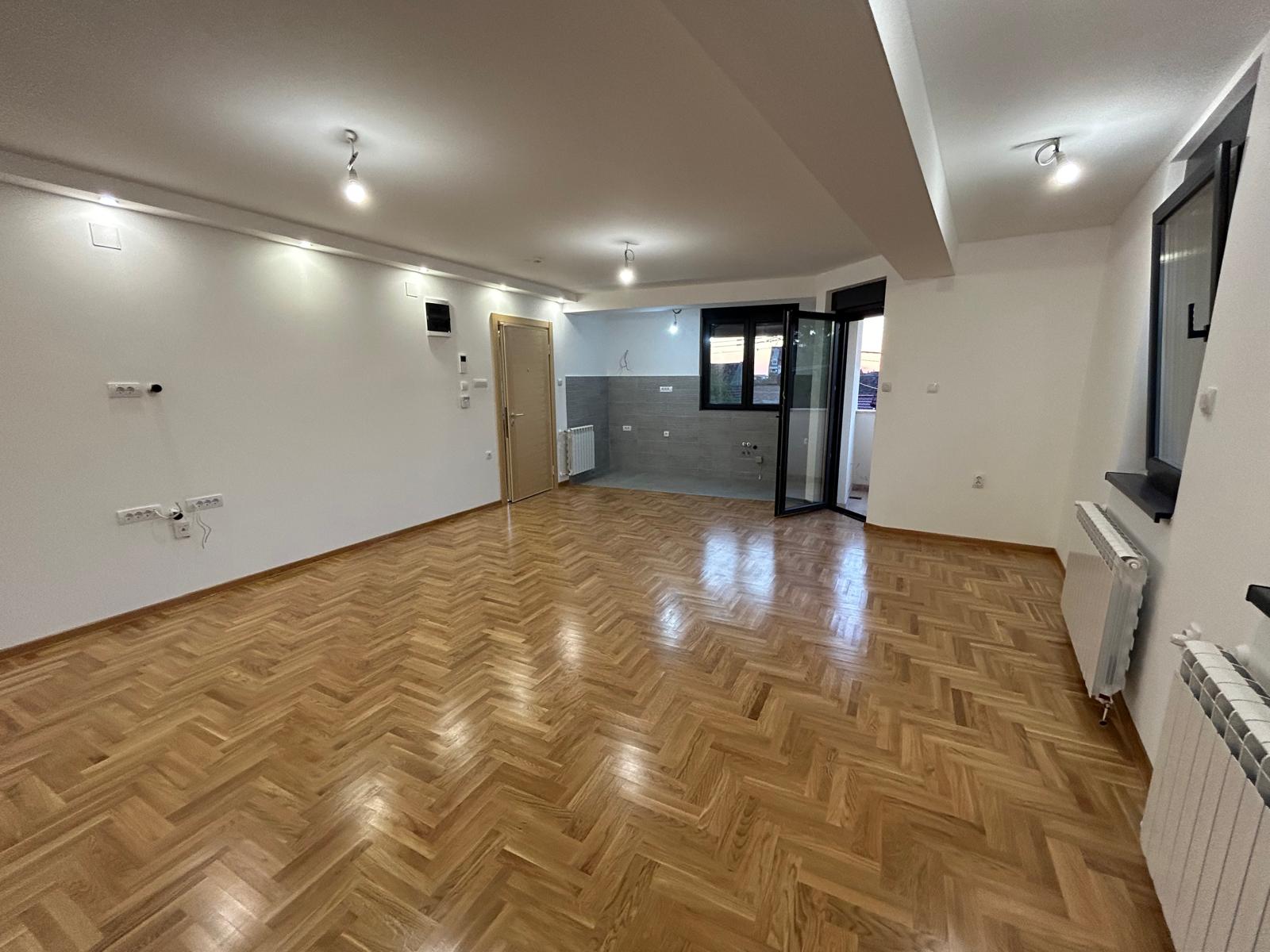 Na prodaju lux trosoban stan na najtraženijoj lokaciji u Vršcu Vršac