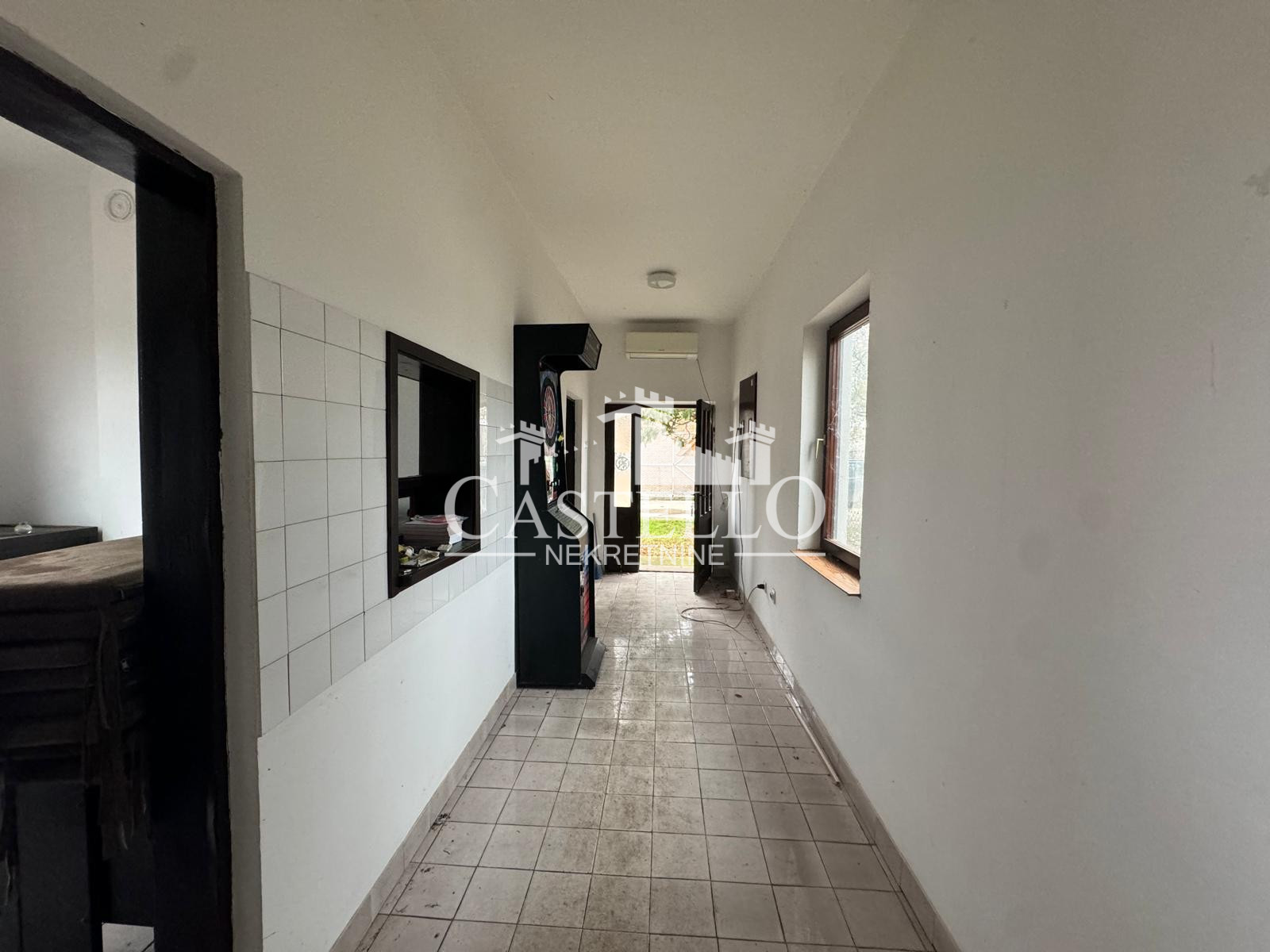 3-53-Na-prodaju-poslovni-prostor-u-Planištu-07