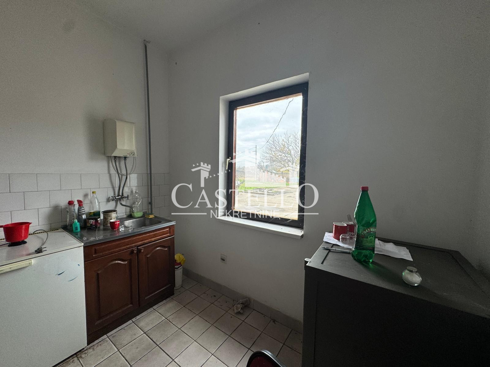 3-53-Na-prodaju-poslovni-prostor-u-Planištu-11