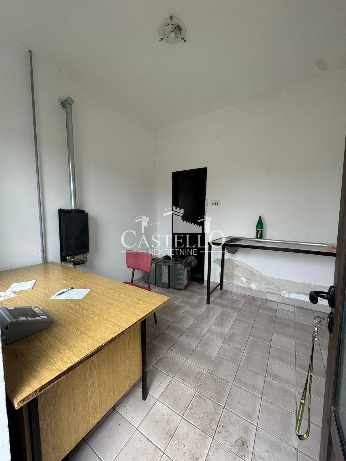 3-53-Na-prodaju-poslovni-prostor-u-Planištu-12