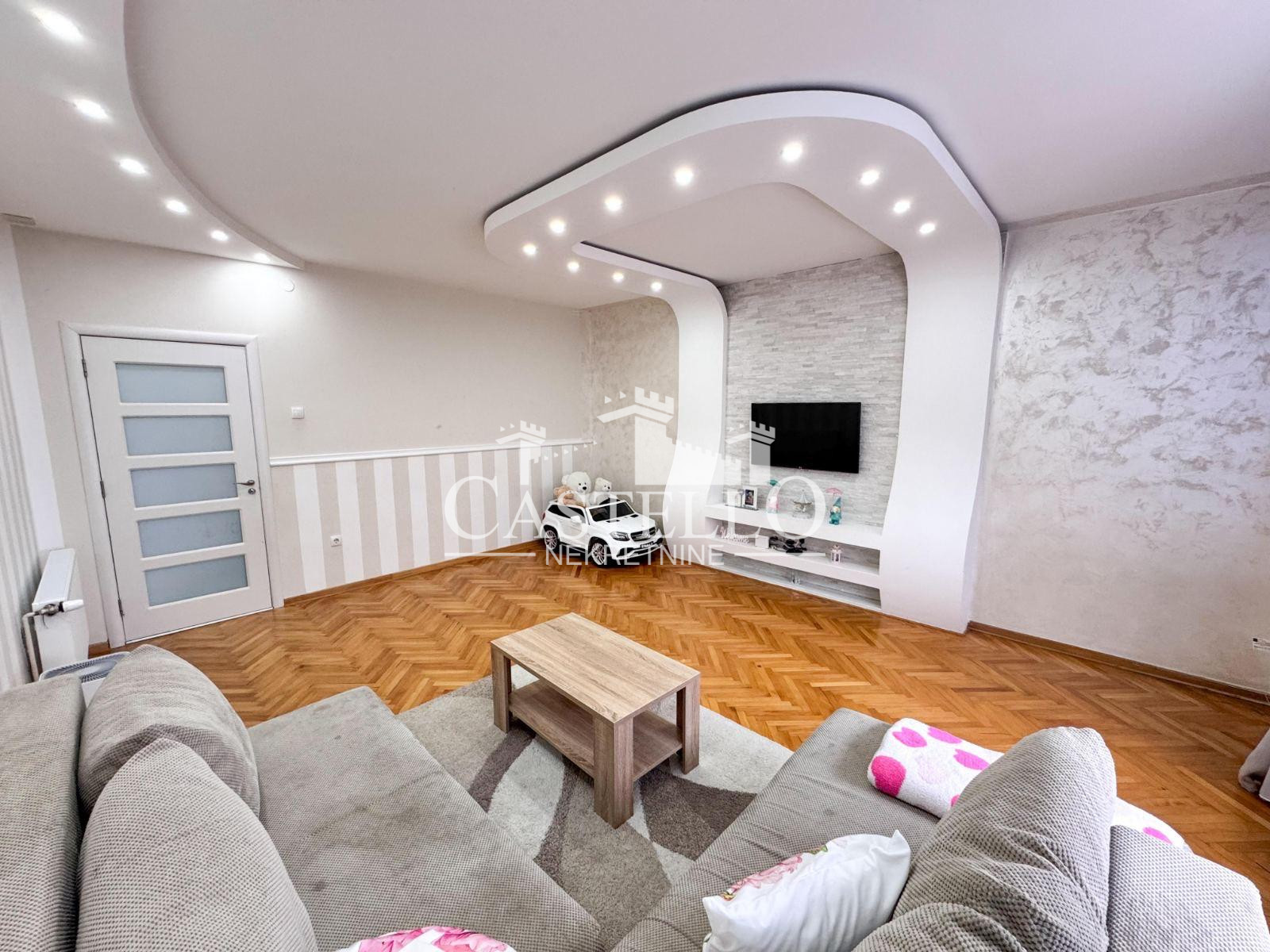 1-289-Na-prodaju-trosoban-stan-u-Plandištu-02