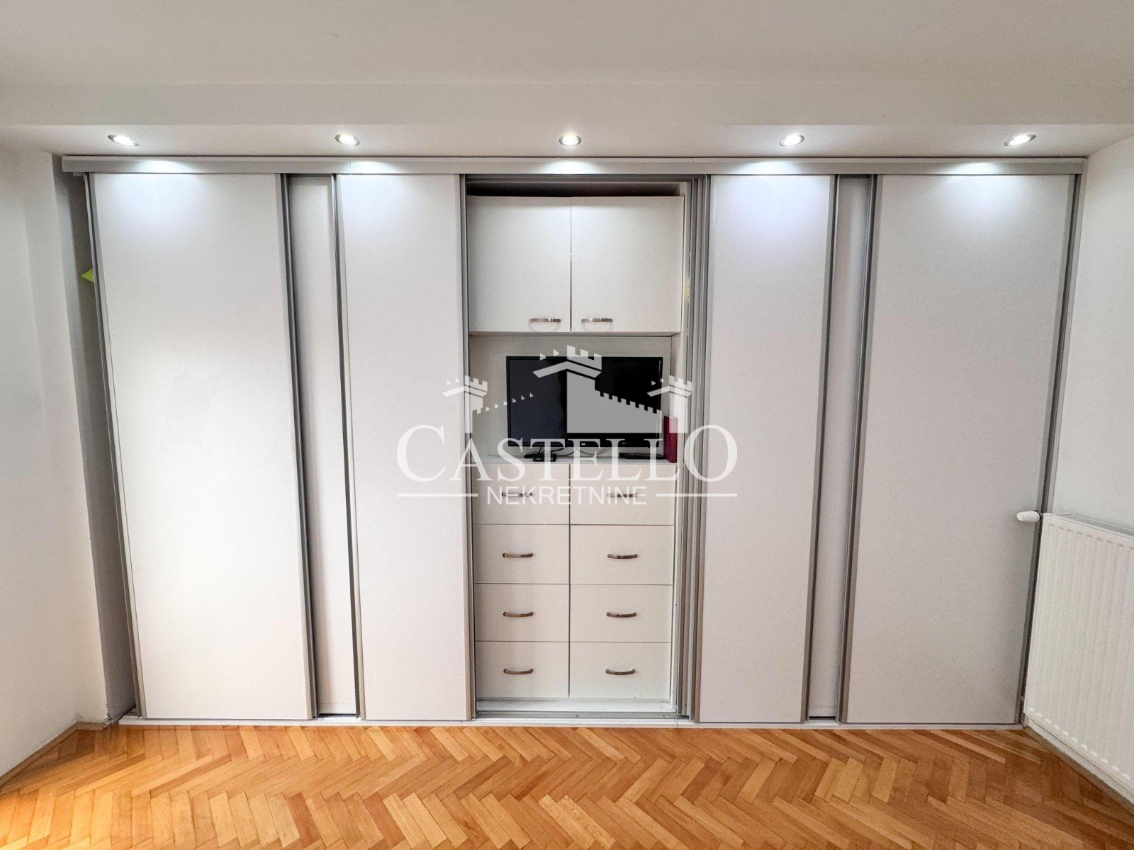 1-289-Na-prodaju-trosoban-stan-u-Plandištu-10