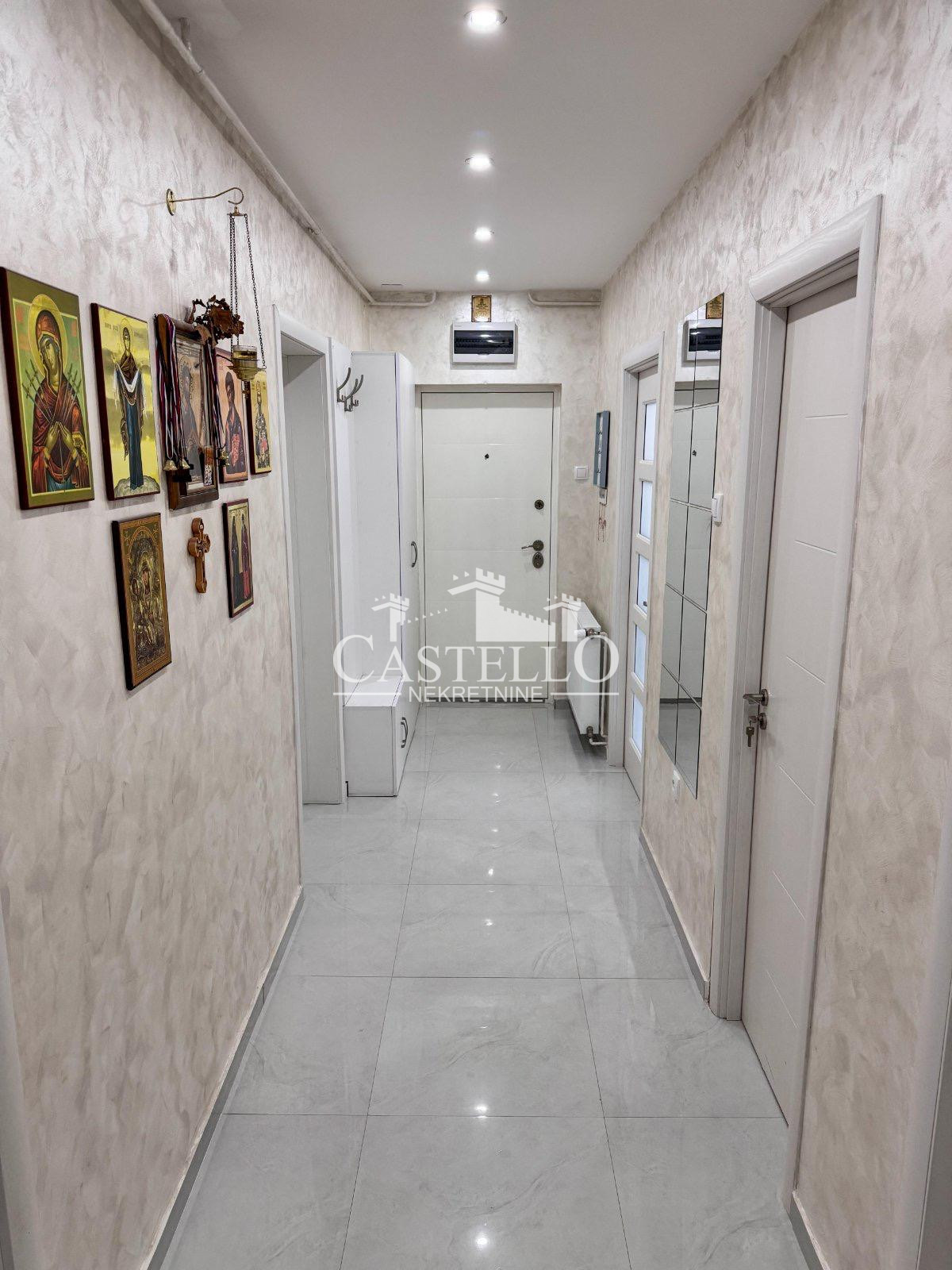 1-289-Na-prodaju-trosoban-stan-u-Plandištu-13