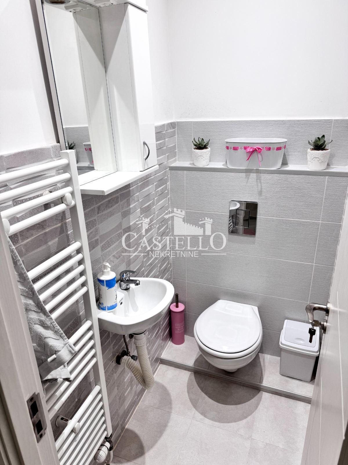 1-289-Na-prodaju-trosoban-stan-u-Plandištu-16