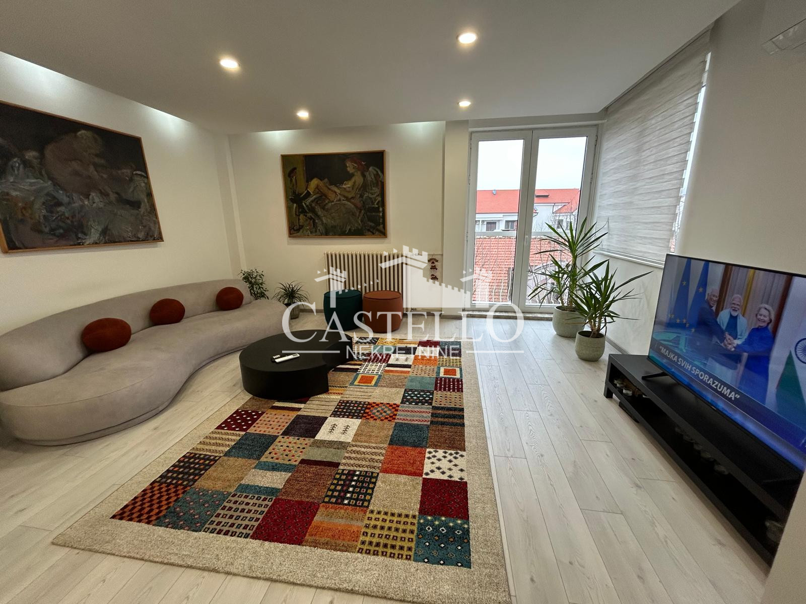 1-362-Na-prodaju-dvosoban-stan-na-Vojničkom-trgu-04