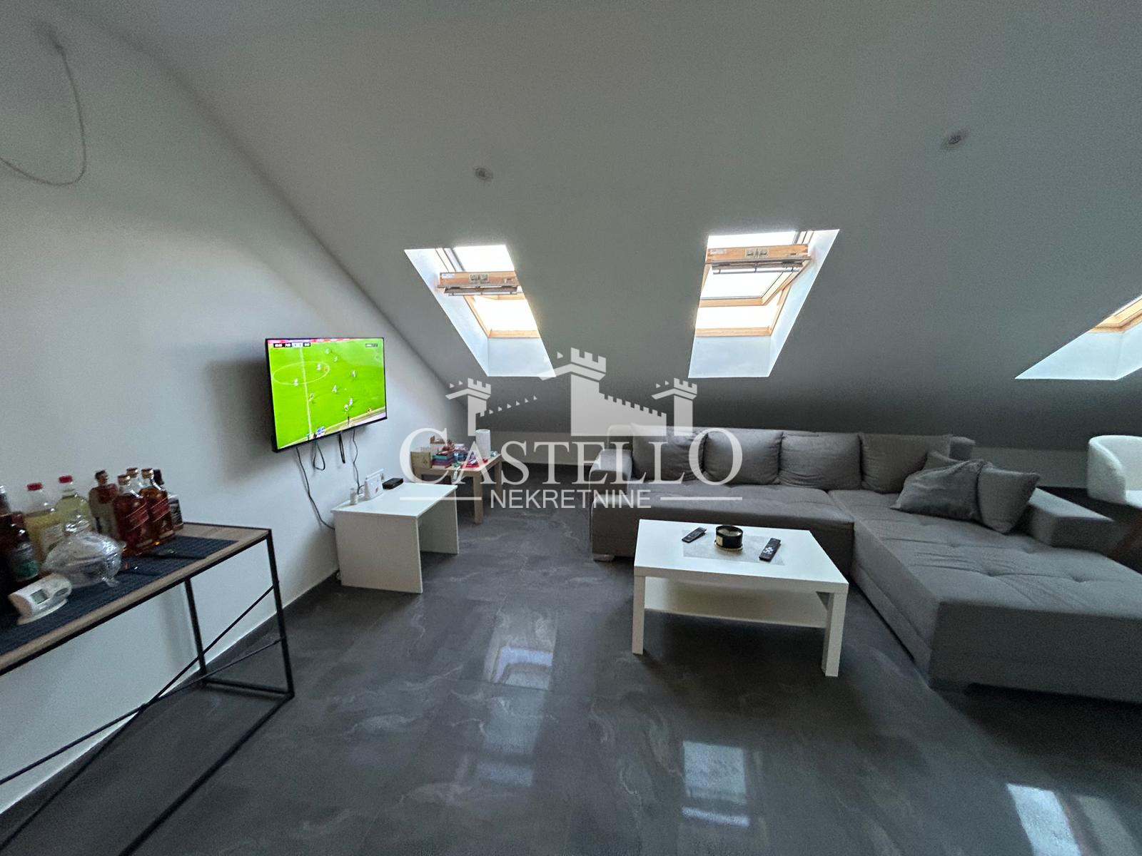 1-363-Na-prodaju-trosoban-stan-u-blizini-centra-Vršca-03