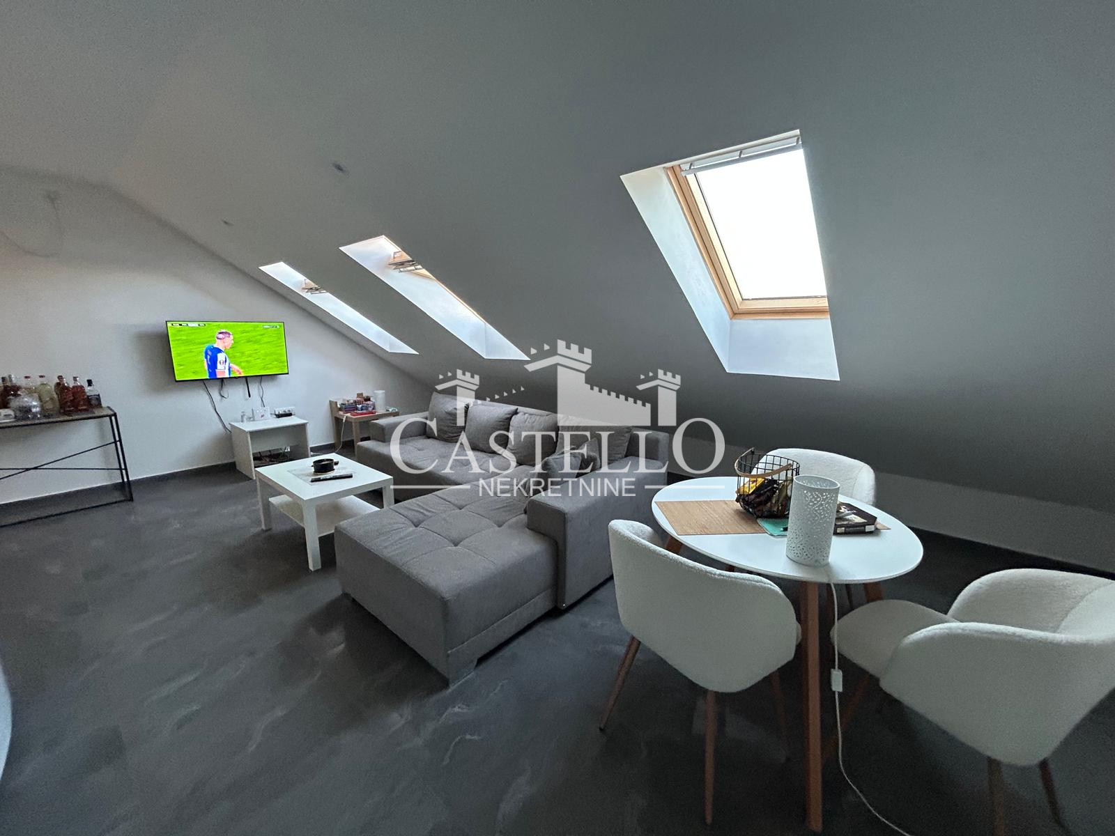 1-363-Na-prodaju-trosoban-stan-u-blizini-centra-Vršca-08