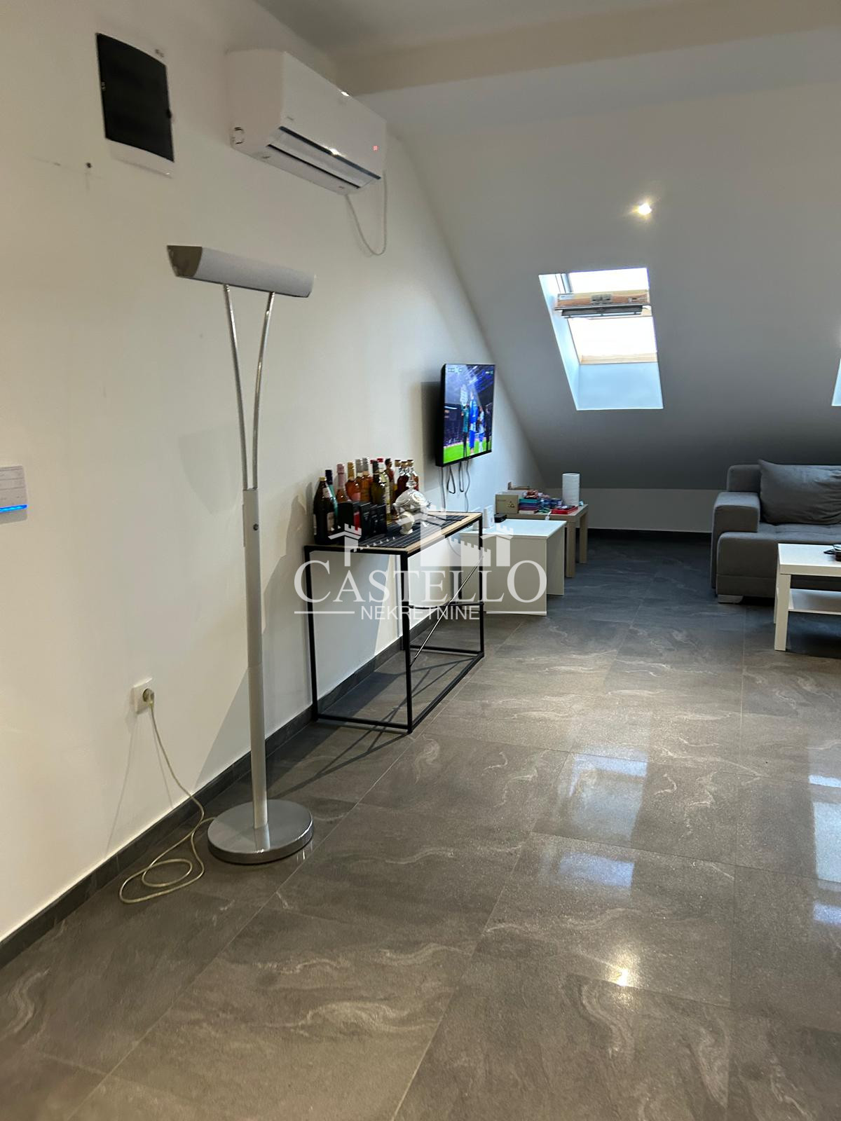 1-363-Na-prodaju-trosoban-stan-u-blizini-centra-Vršca-11