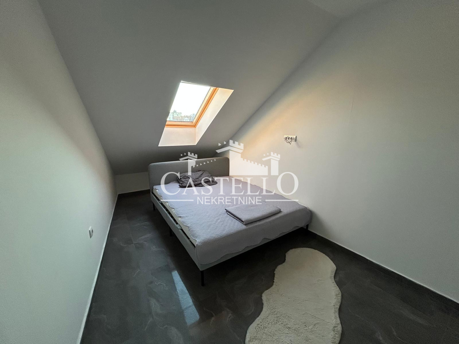 1-363-Na-prodaju-trosoban-stan-u-blizini-centra-Vršca-15