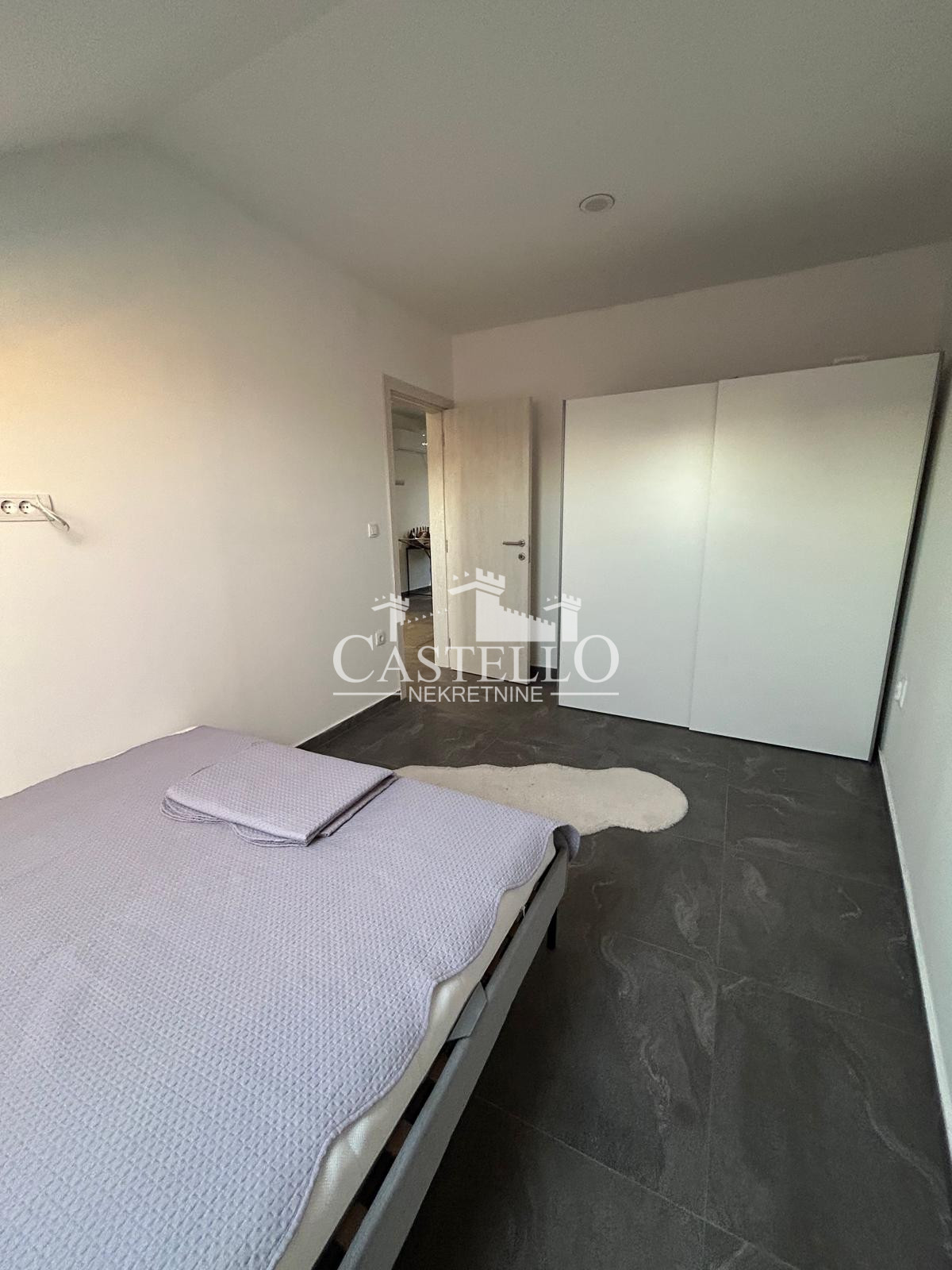 1-363-Na-prodaju-trosoban-stan-u-blizini-centra-Vršca-16