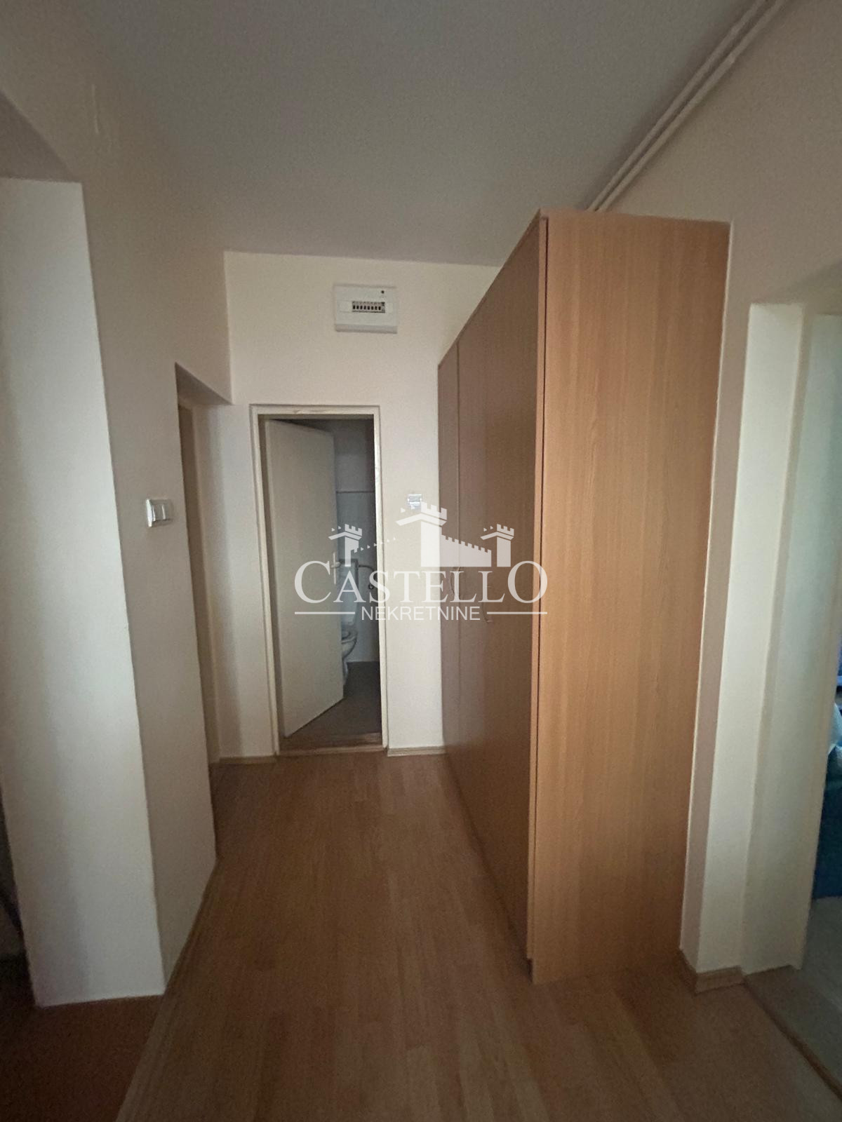 2-304-Na-prodaju-stambeno-poslovni-objekat-u-strogom-centu-Vršca-14