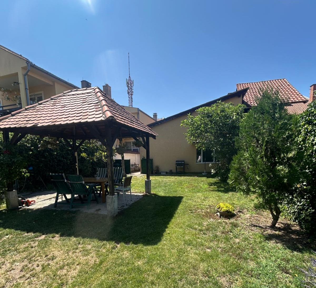 2-304-Na-prodaju-stambeno-poslovni-objekat-u-strogom-centu-Vršca