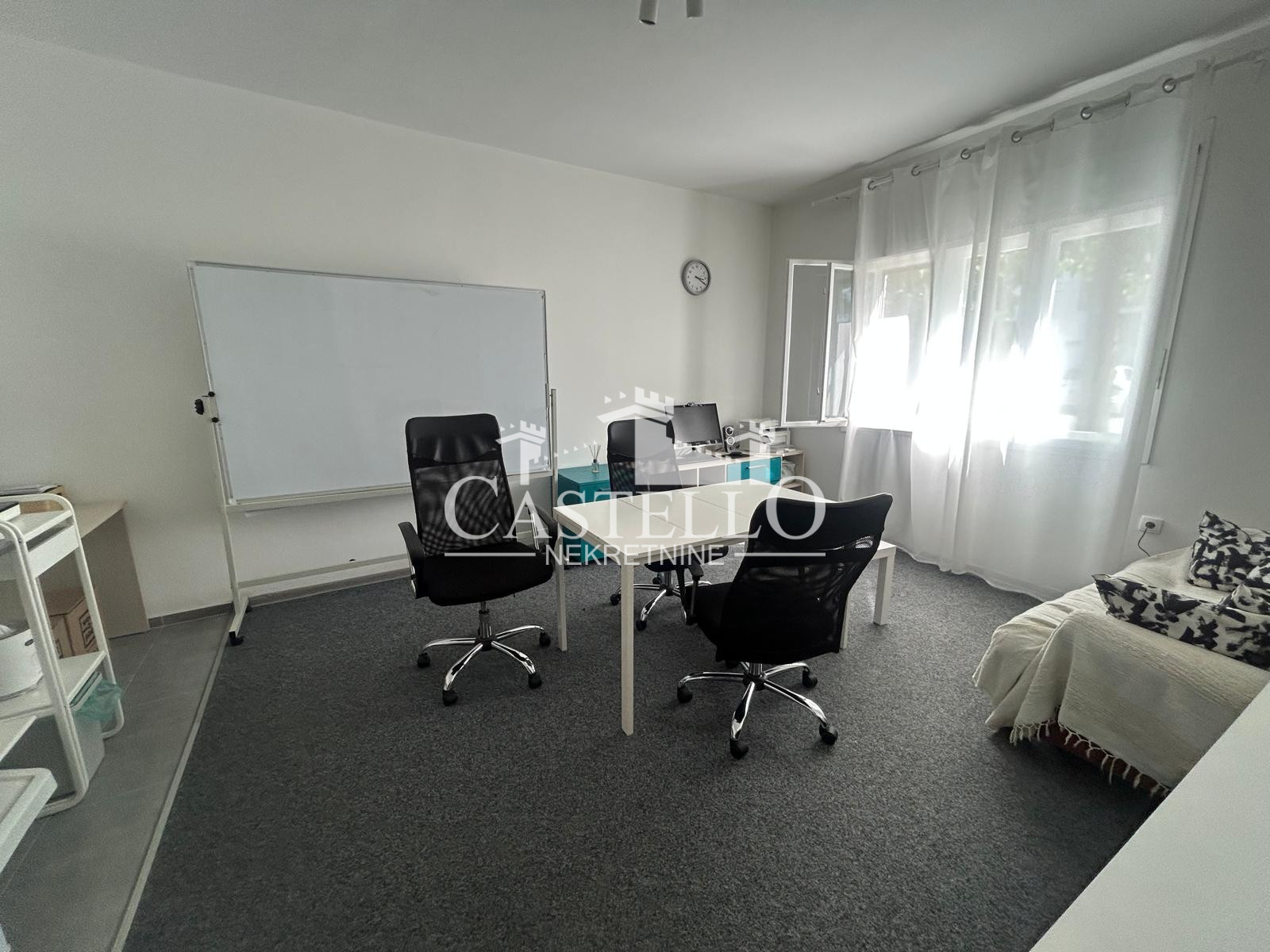 2-314-Na-prodaju-spratna-kuća-u-blizini-Helvecije-29