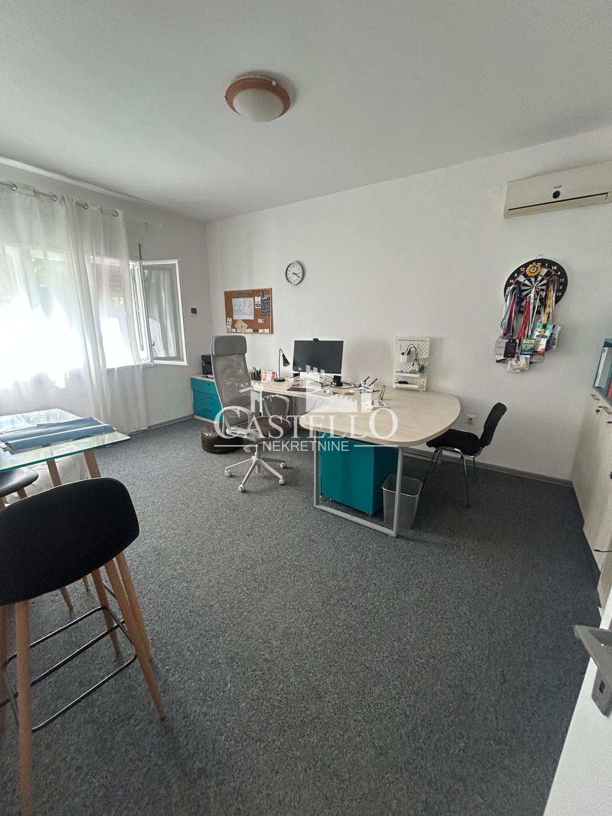 2-314-Na-prodaju-spratna-kuća-u-blizini-Helvecije-32