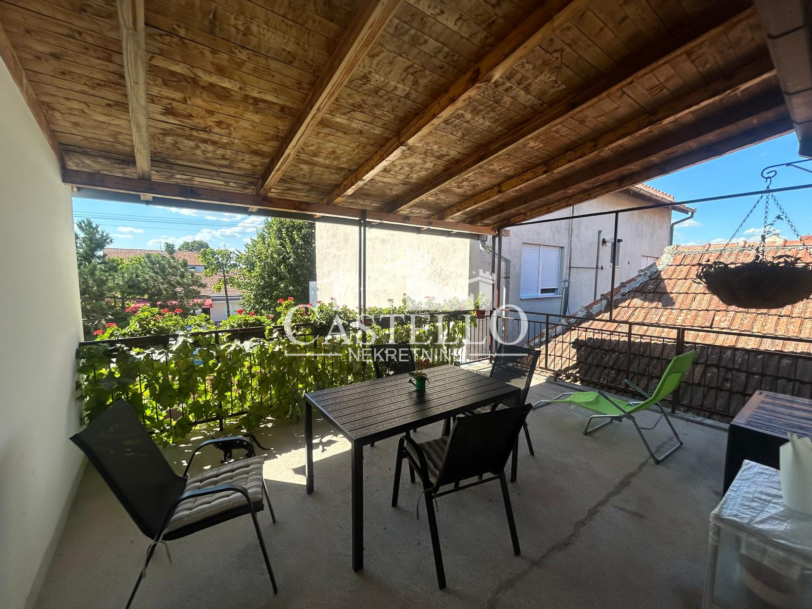 2-314-Na-prodaju-spratna-kuća-u-blizini-Helvecije-44