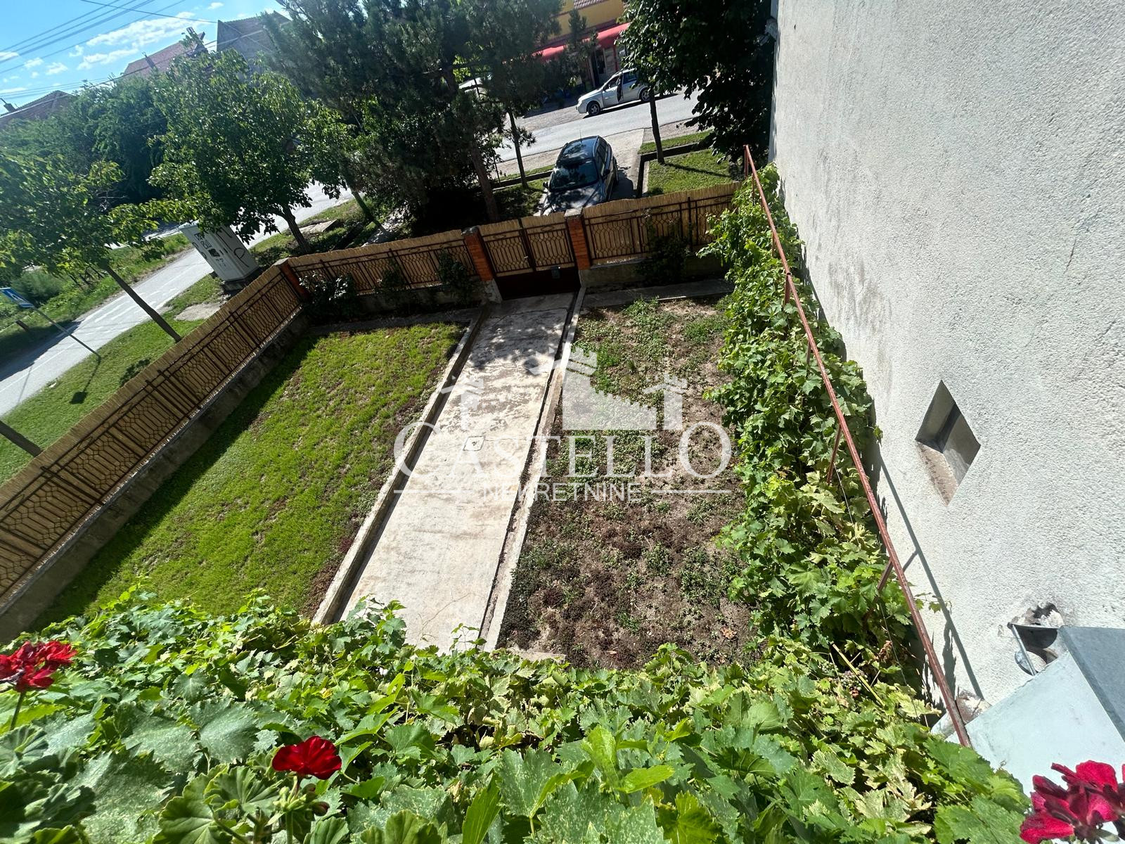 2-314-Na-prodaju-spratna-kuća-u-blizini-Helvecije-48