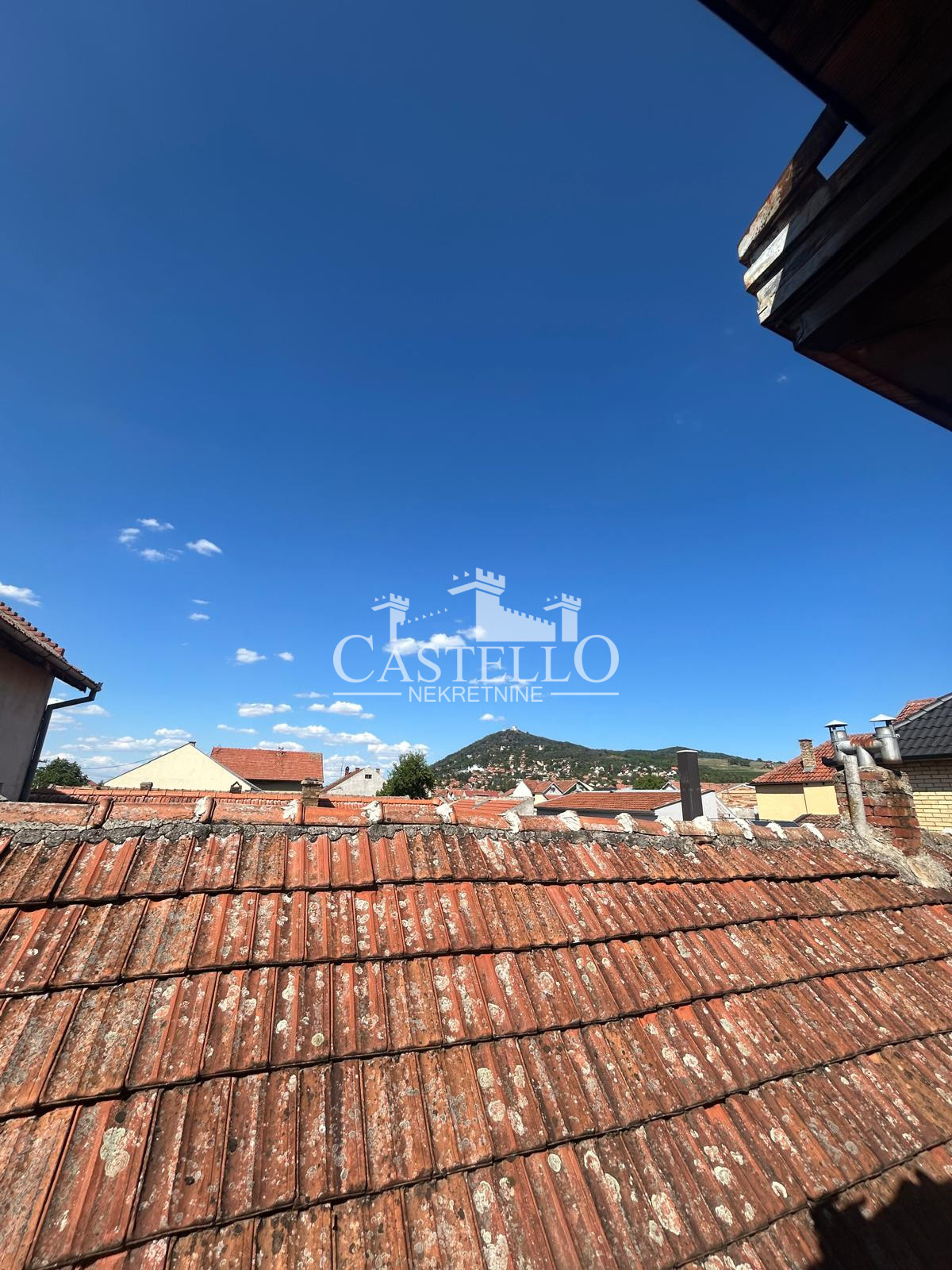 2-314-Na-prodaju-spratna-kuća-u-blizini-Helvecije-49