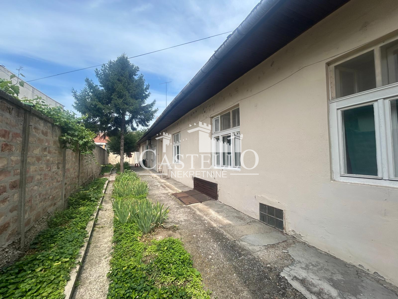 2-317-Na-prodaju-kuća-u-strogom-centru-Vršca-02