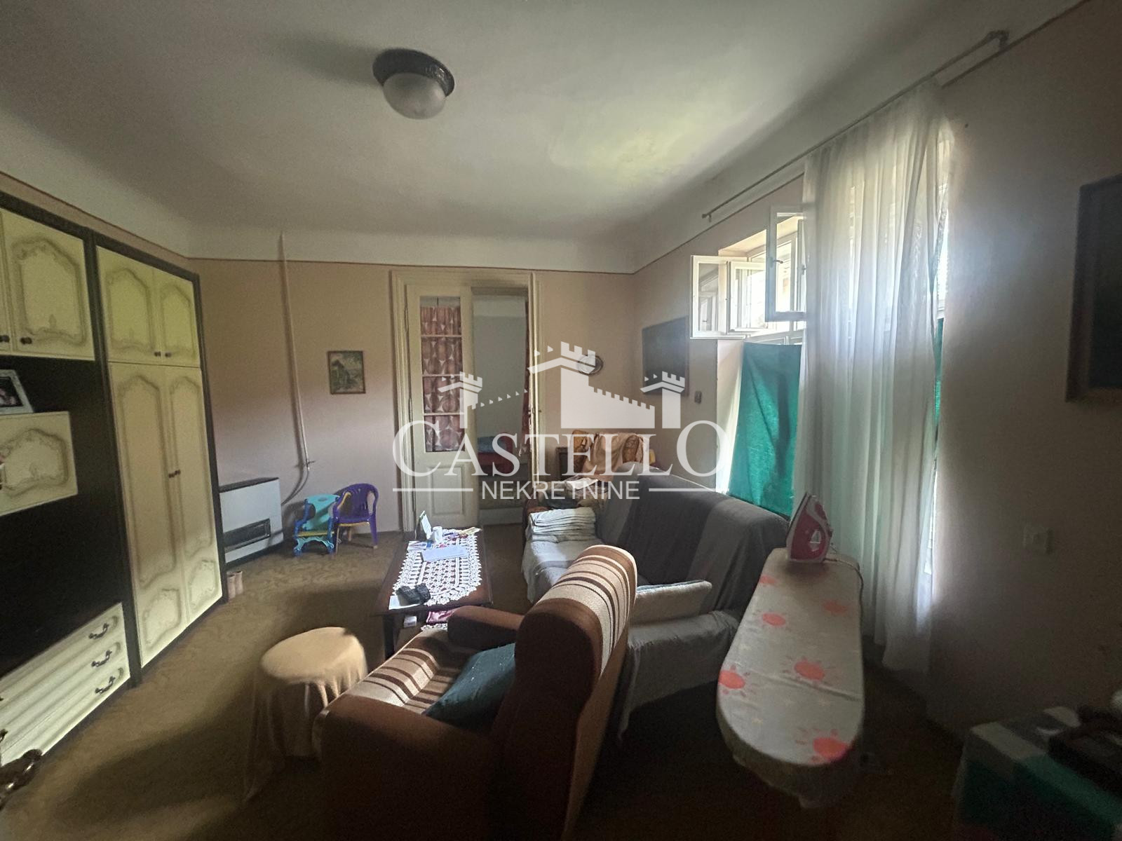 2-317-Na-prodaju-kuća-u-strogom-centru-Vršca-13