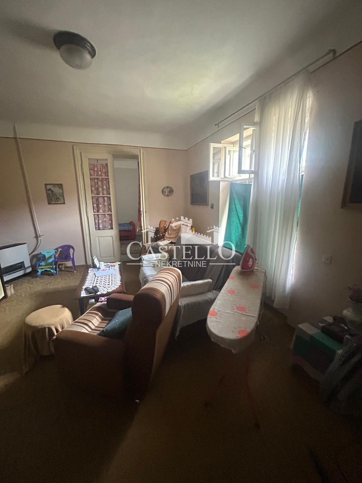 2-317-Na-prodaju-kuća-u-strogom-centru-Vršca-14