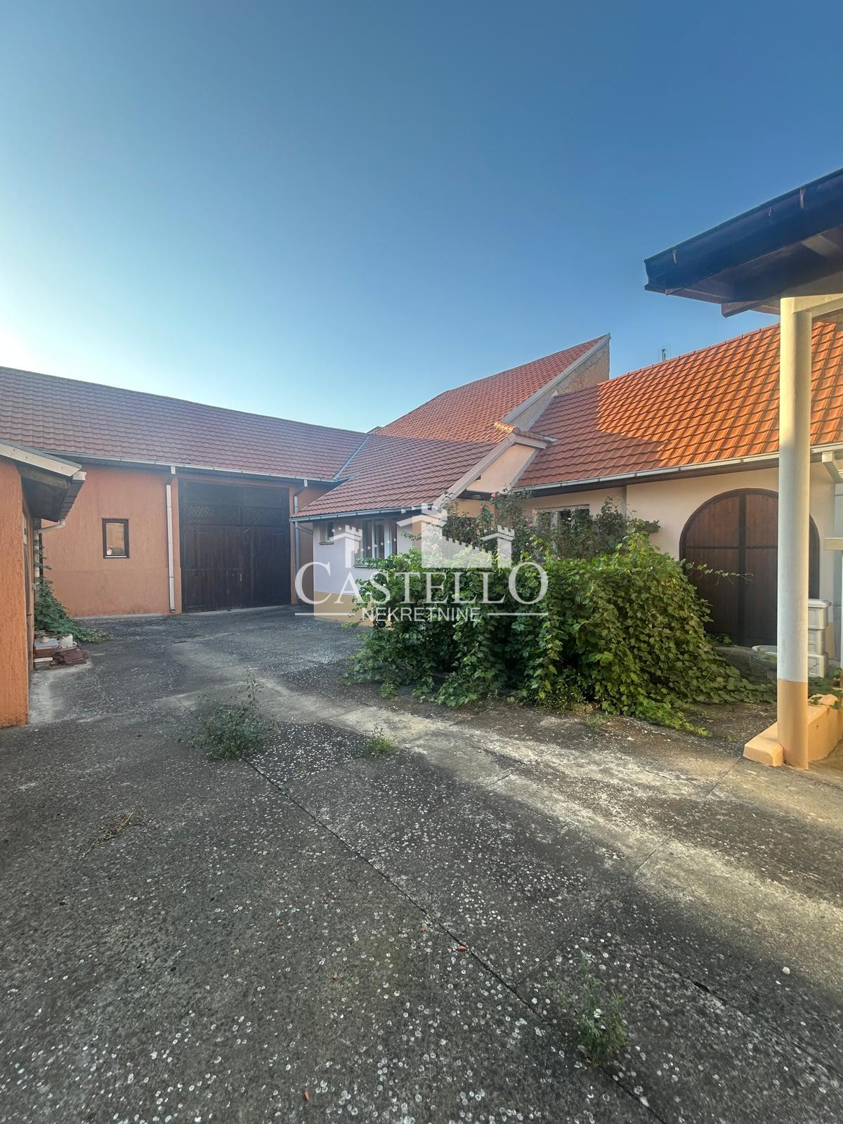 2-321-Na-prodaju-višenamenski-objekat-u-strogom-centru-Vršca-11