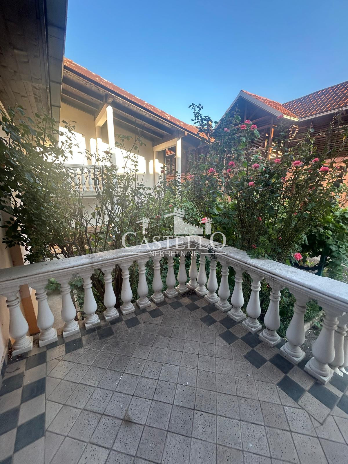 2-321-Na-prodaju-višenamenski-objekat-u-strogom-centru-Vršca-14