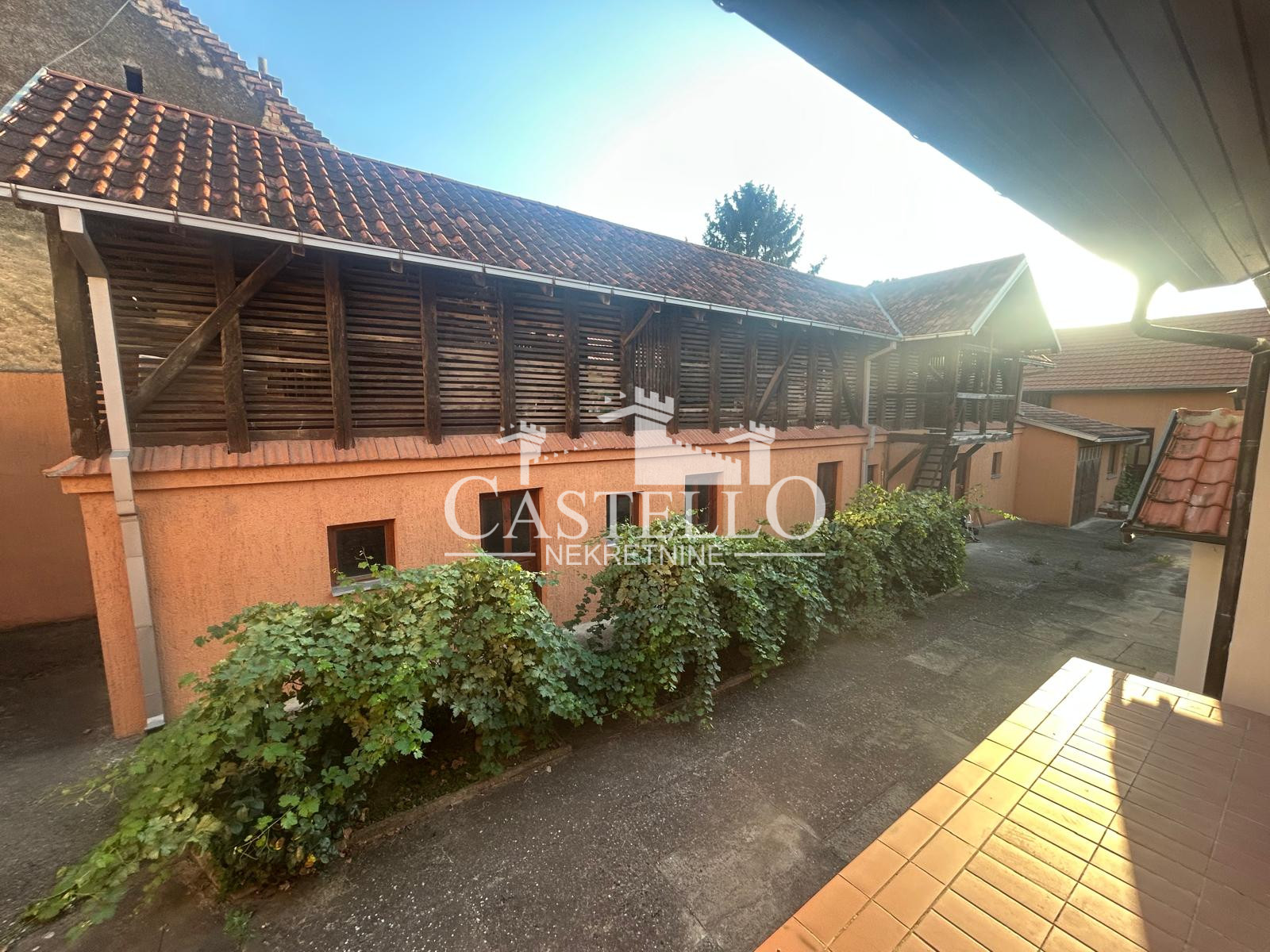 2-321-Na-prodaju-višenamenski-objekat-u-strogom-centru-Vršca-17