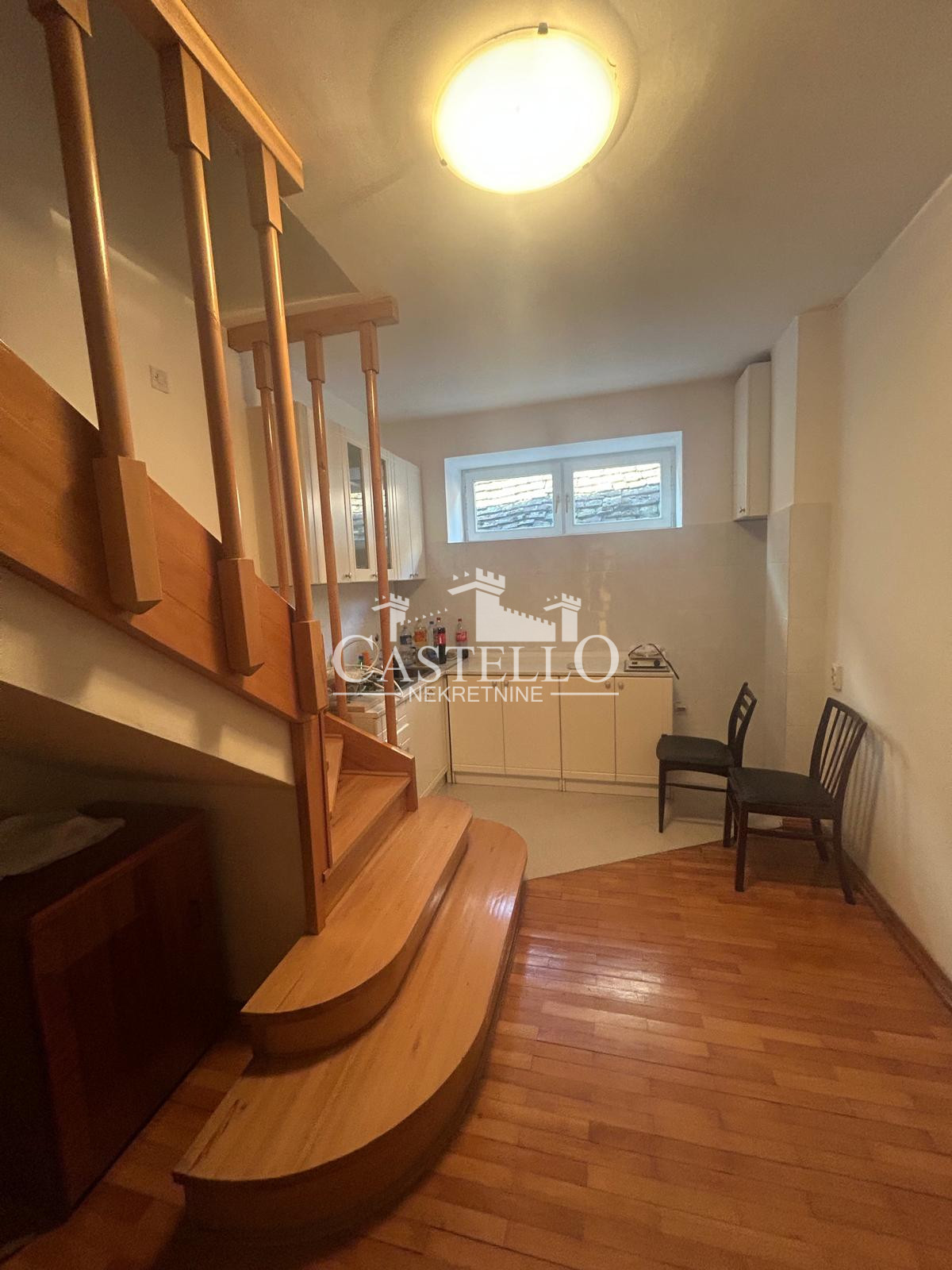 2-321-Na-prodaju-višenamenski-objekat-u-strogom-centru-Vršca-26