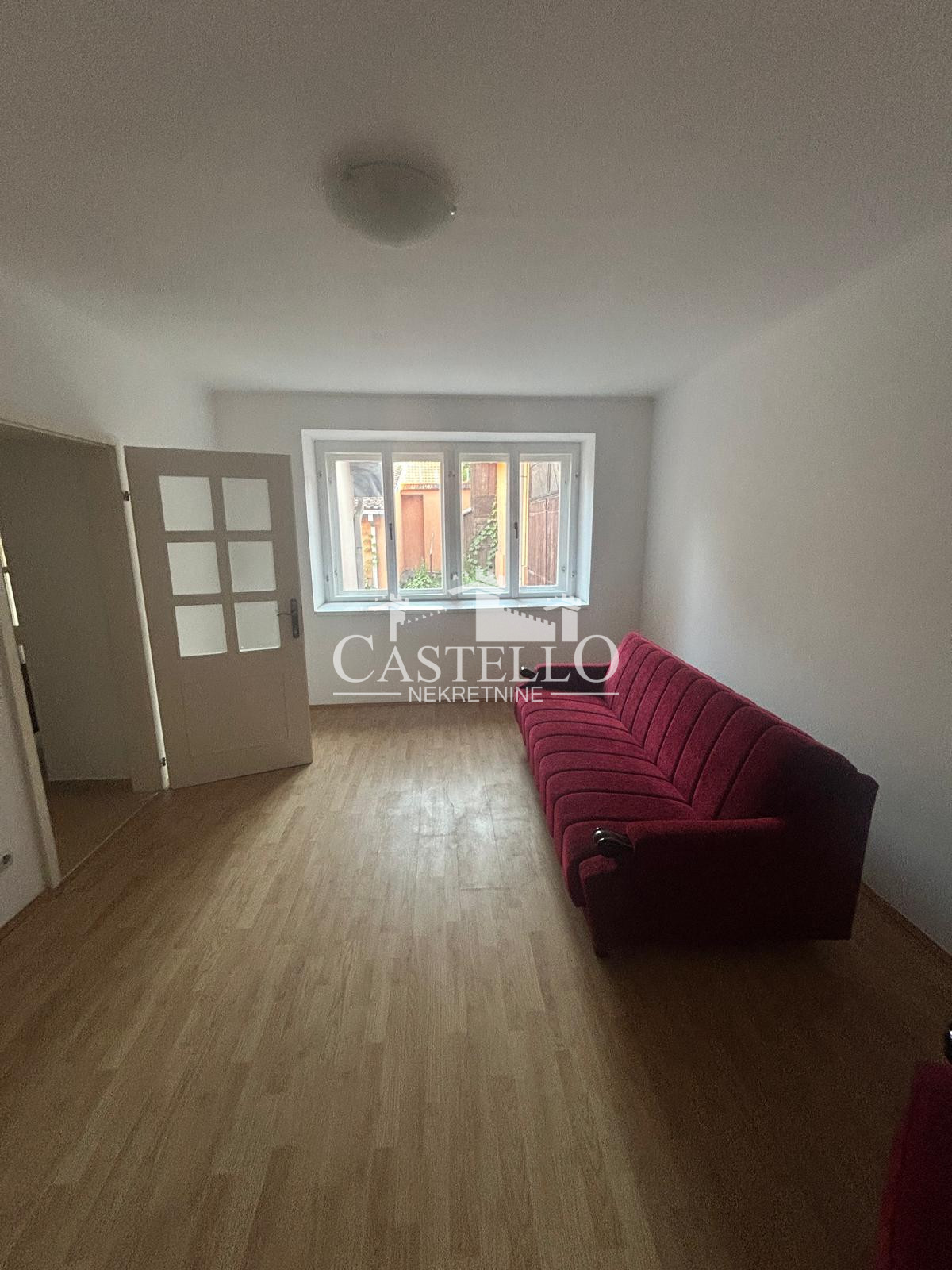 2-321-Na-prodaju-višenamenski-objekat-u-strogom-centru-Vršca-36