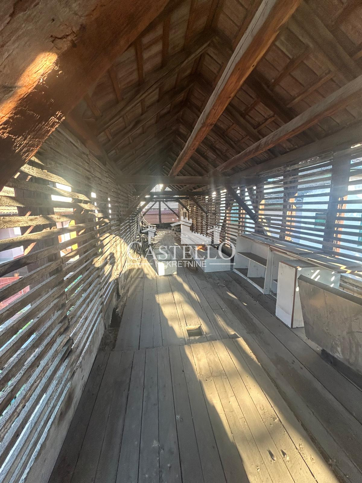 2-321-Na-prodaju-višenamenski-objekat-u-strogom-centru-Vršca-49