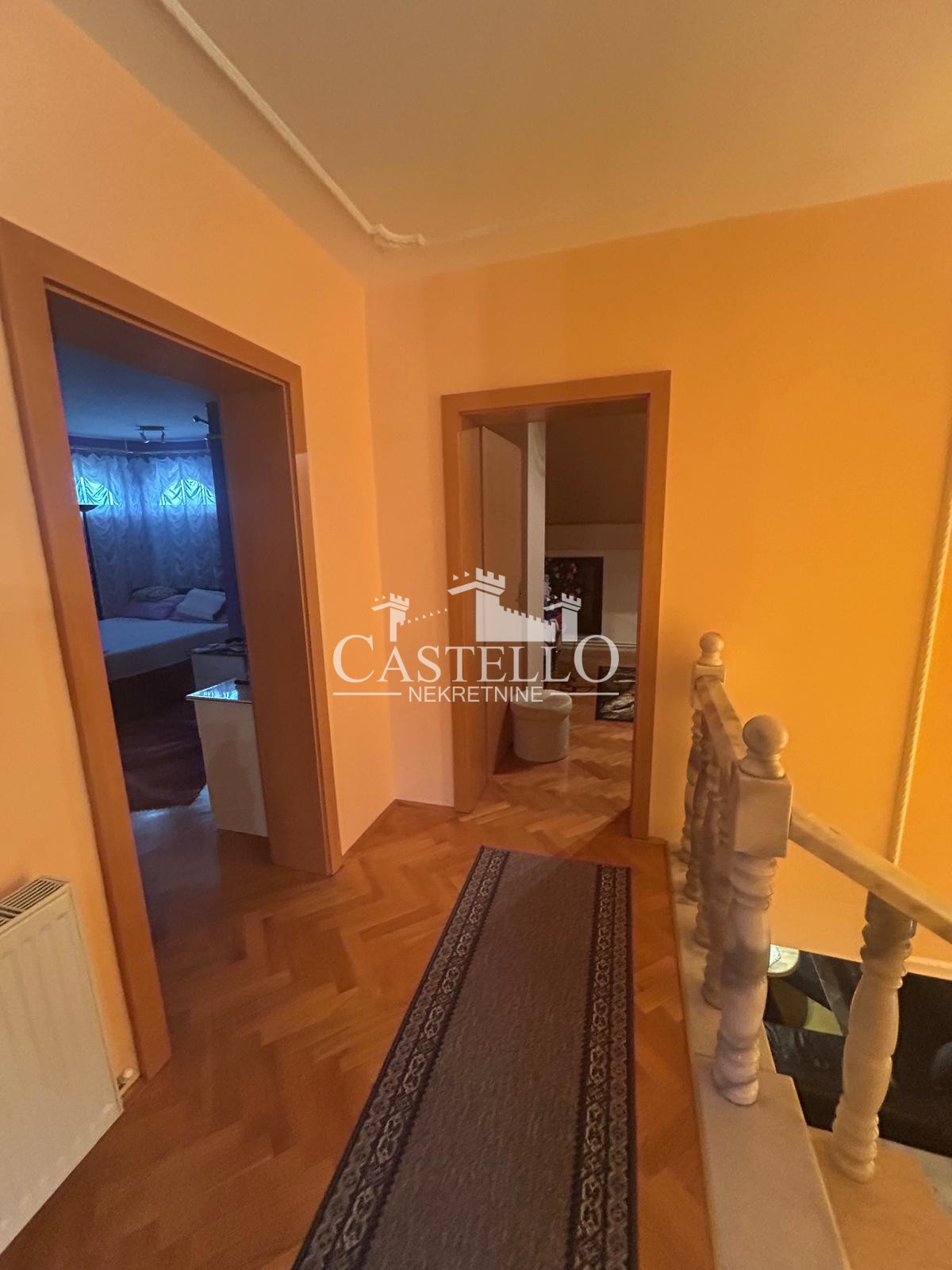 2-323-Na-prodaju-spratna-kuća-na-Guduričkom-putu-40