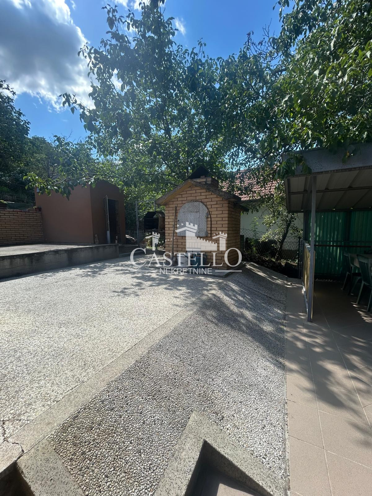 2-325-Na-prodaju-spratna-kuća-u-podnožju-Vršačkog-brega-20