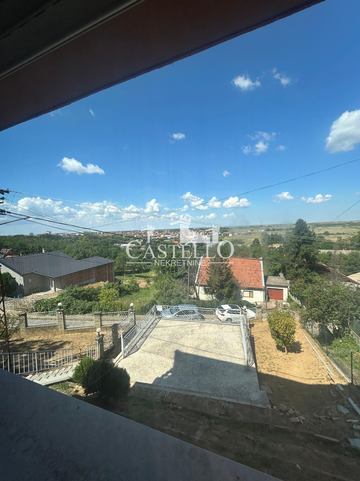 2-325-Na-prodaju-spratna-kuća-u-podnožju-Vršačkog-brega-24