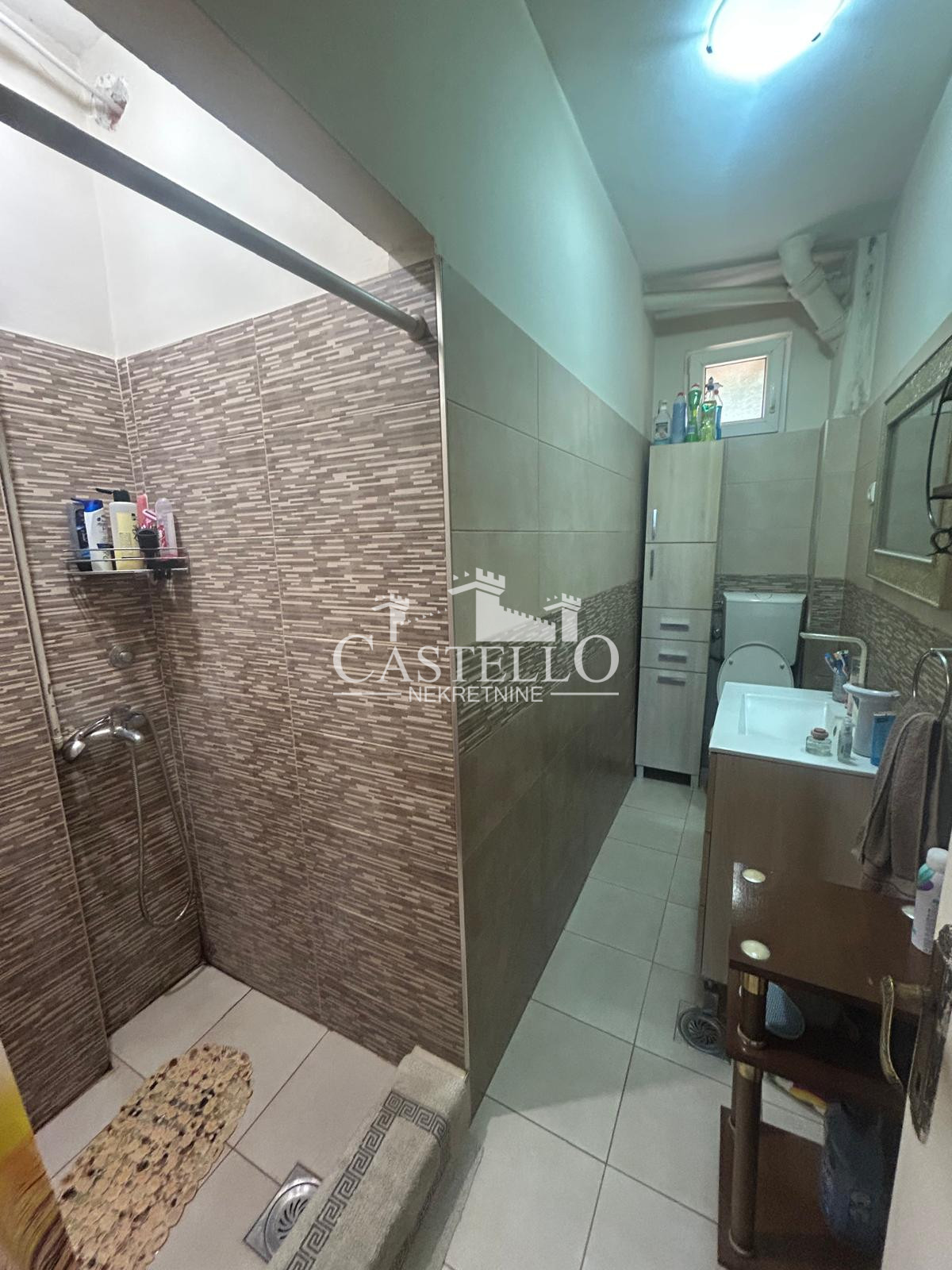 2-325-Na-prodaju-spratna-kuća-u-podnožju-Vršačkog-brega-45