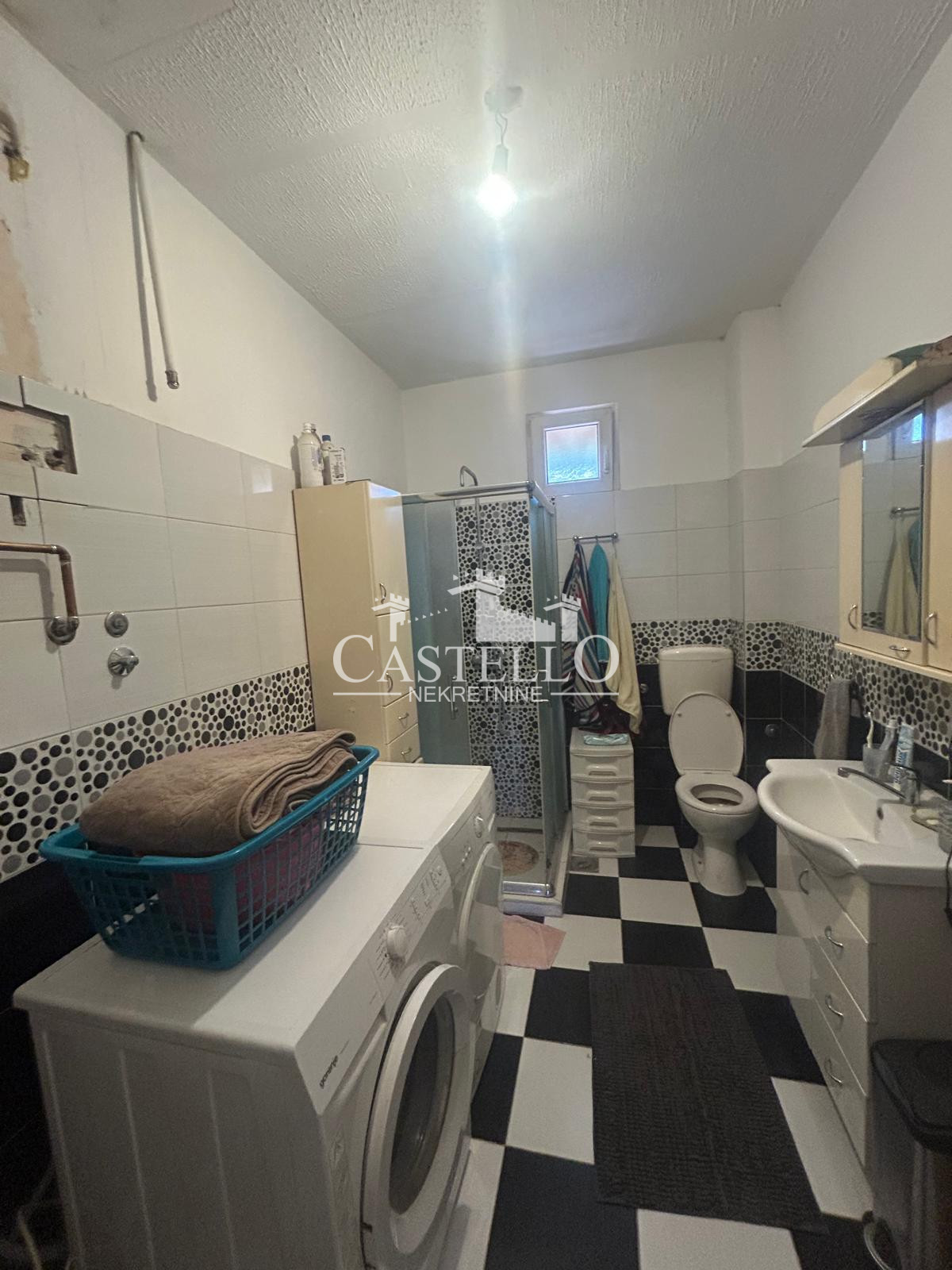 2-325-Na-prodaju-spratna-kuća-u-podnožju-Vršačkog-brega-46