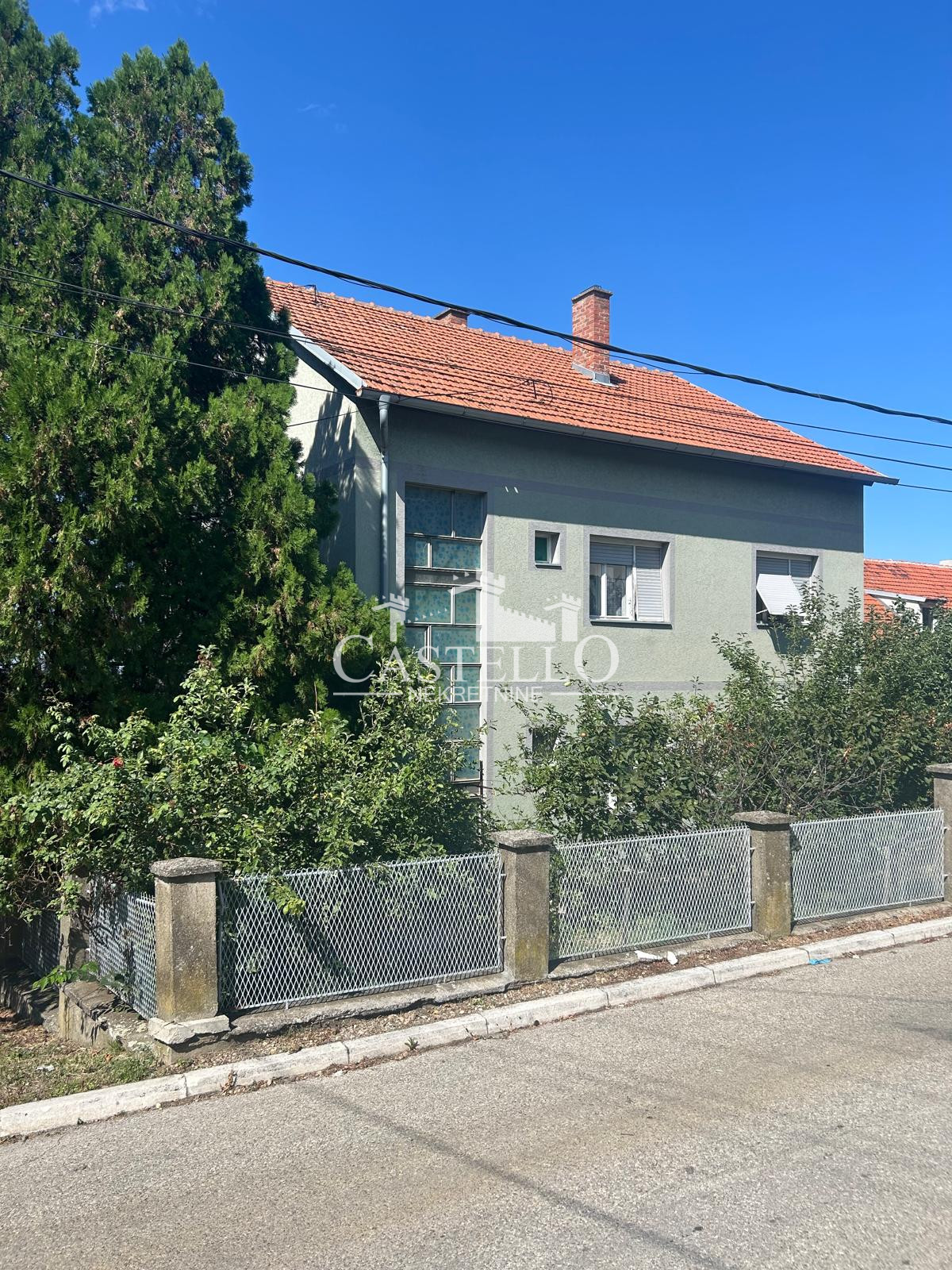 2-327-Na-prodaju-spratna-kuća-na-Vršačkom-bregu-04