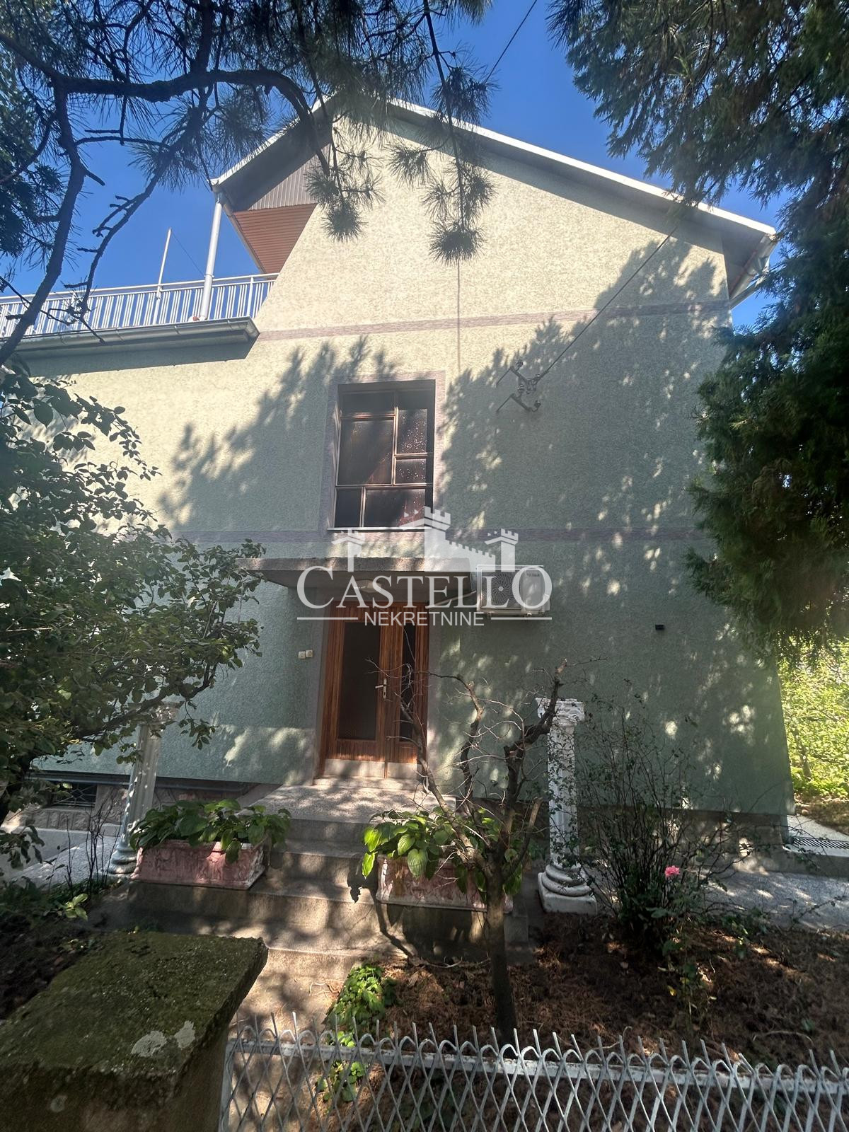 2-327-Na-prodaju-spratna-kuća-na-Vršačkom-bregu-11