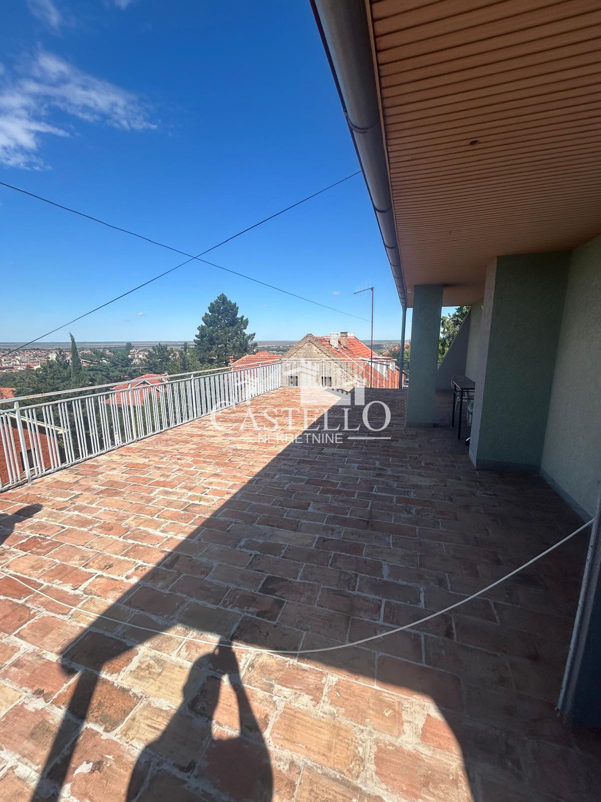 2-327-Na-prodaju-spratna-kuća-na-Vršačkom-bregu-22