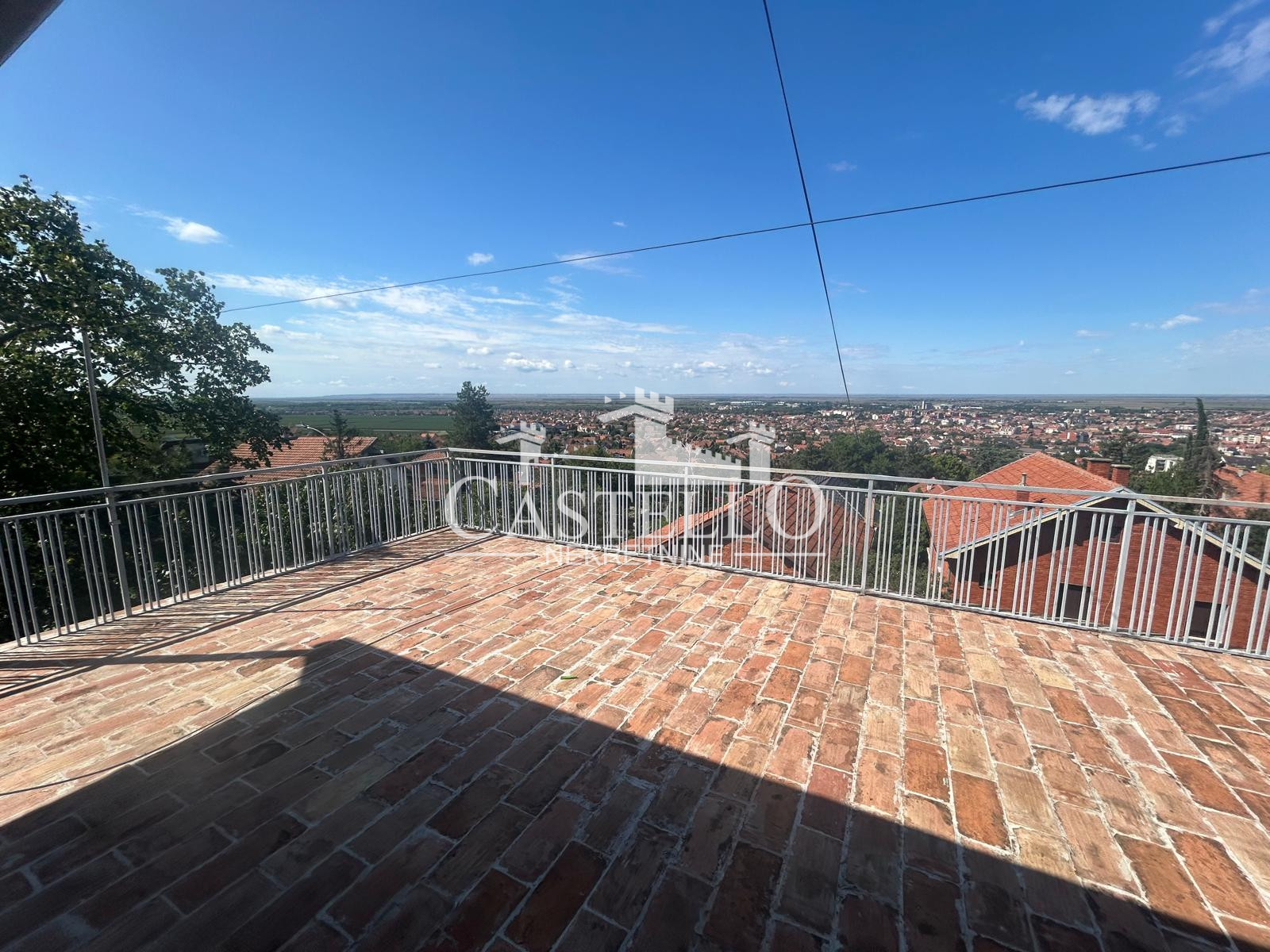 2-327-Na-prodaju-spratna-kuća-na-Vršačkom-bregu-23