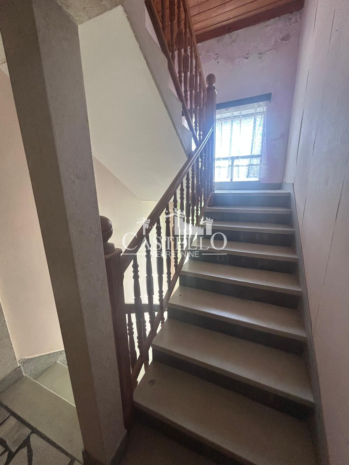 2-327-Na-prodaju-spratna-kuća-na-Vršačkom-bregu-39