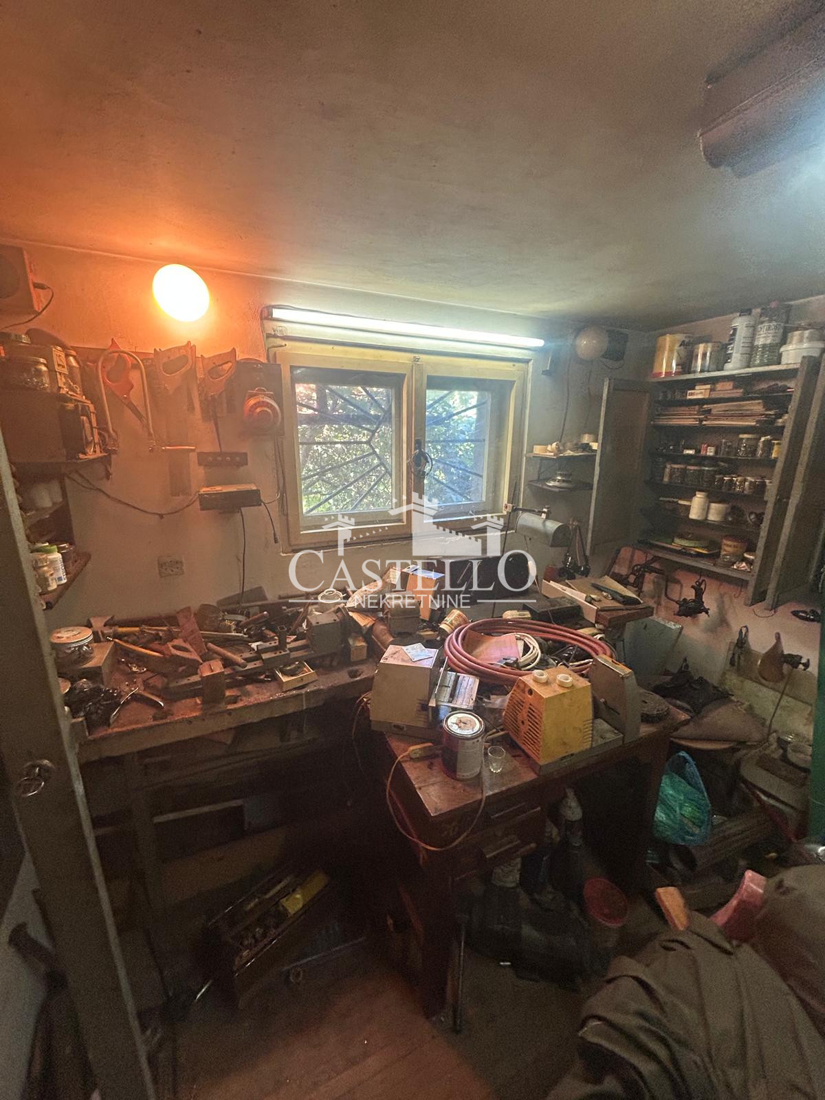 2-327-Na-prodaju-spratna-kuća-na-Vršačkom-bregu-45