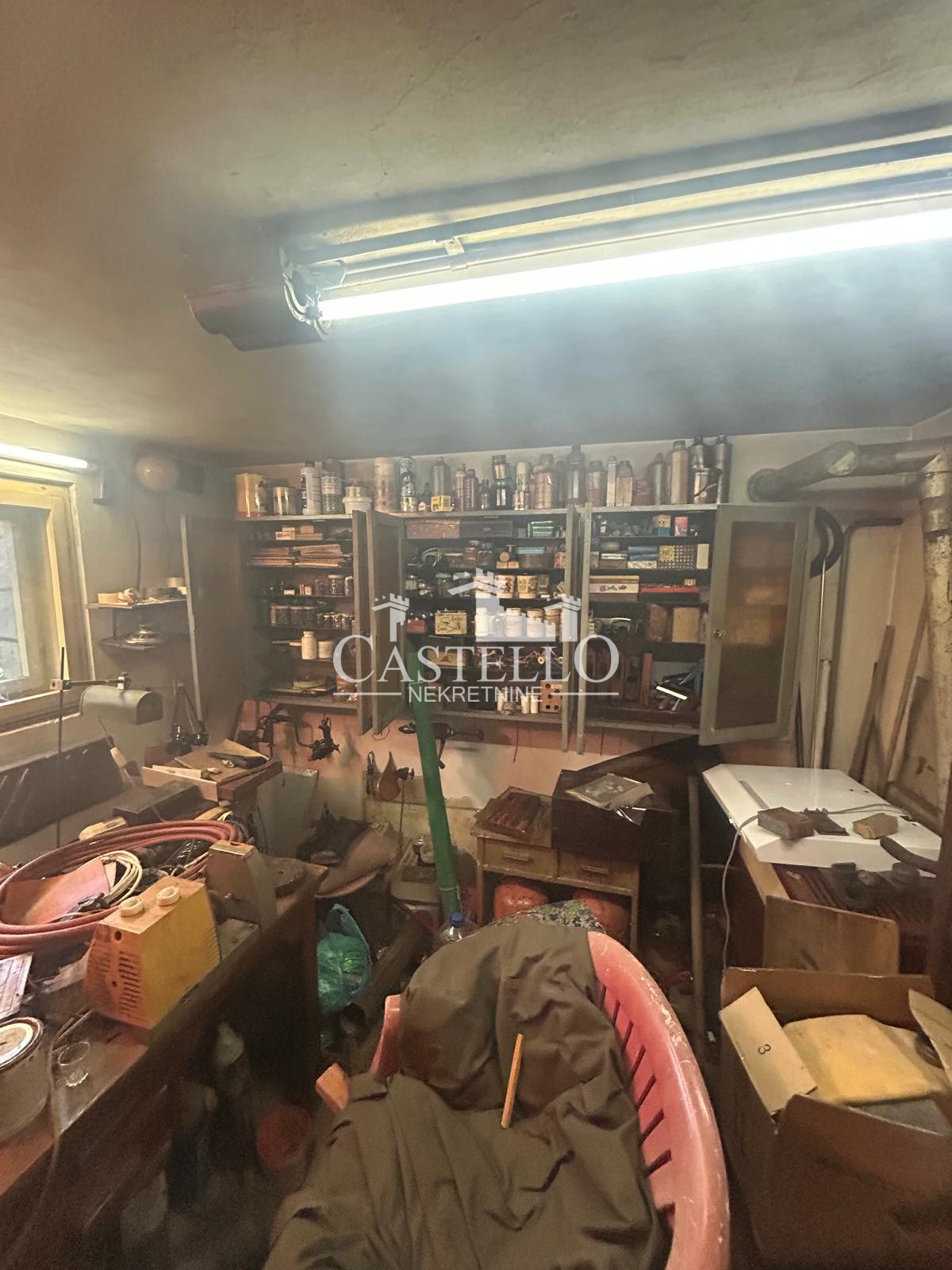 2-327-Na-prodaju-spratna-kuća-na-Vršačkom-bregu-46