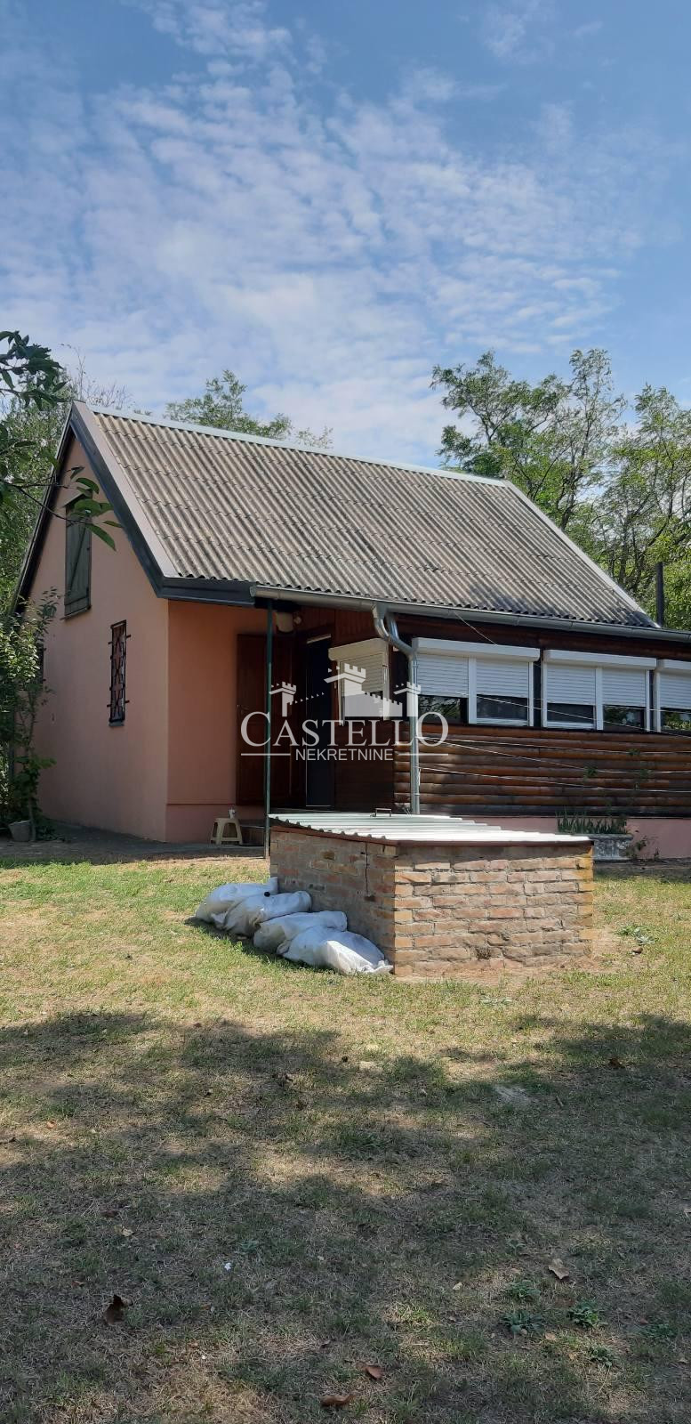 2-329-Na-prodaju-vikend-kuća-u-Kajtasovu-01