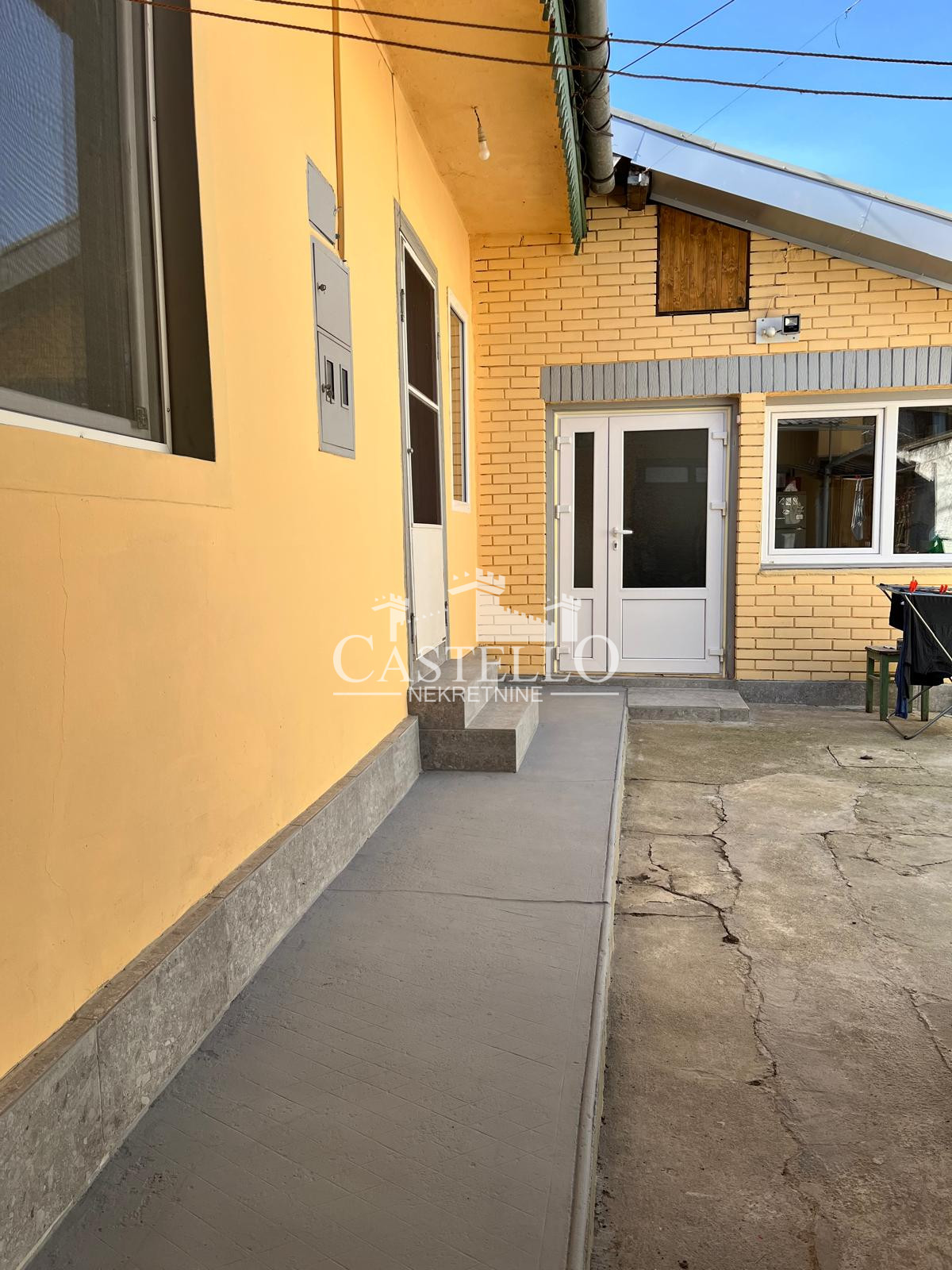 2-341-Na-prodaju-prizemna-kuća-u-Vršcu-II-zona-05