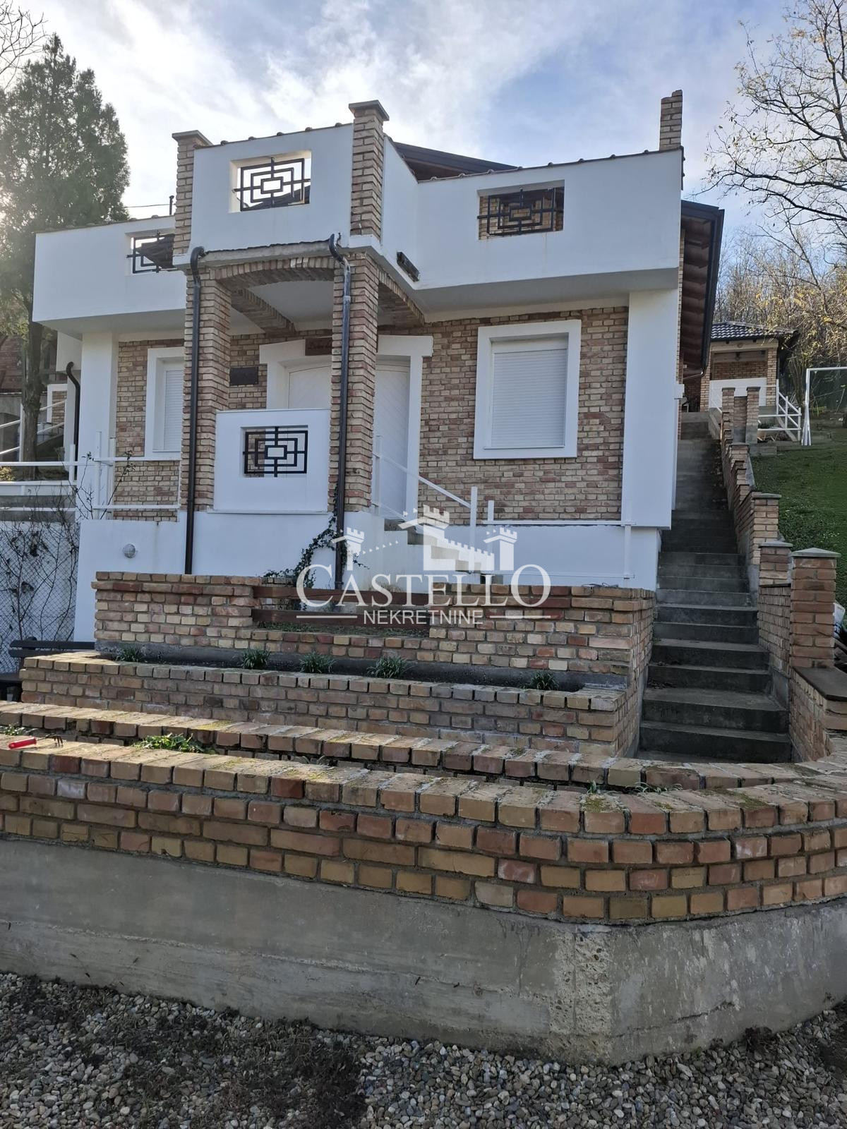 2-351-Na-prodaju-vikend-kuća-na-vršačkom-bregu-Kozluk-02