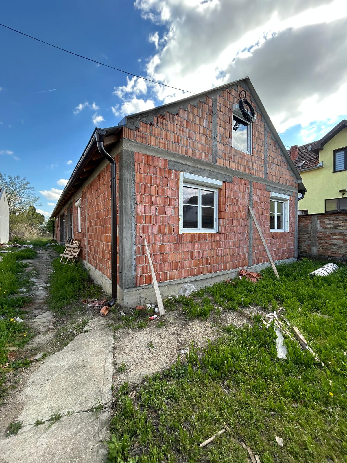 2-368-Na-prodaju-kuća-u-sivoj-fazi-u-Vršcu-II-zona-01