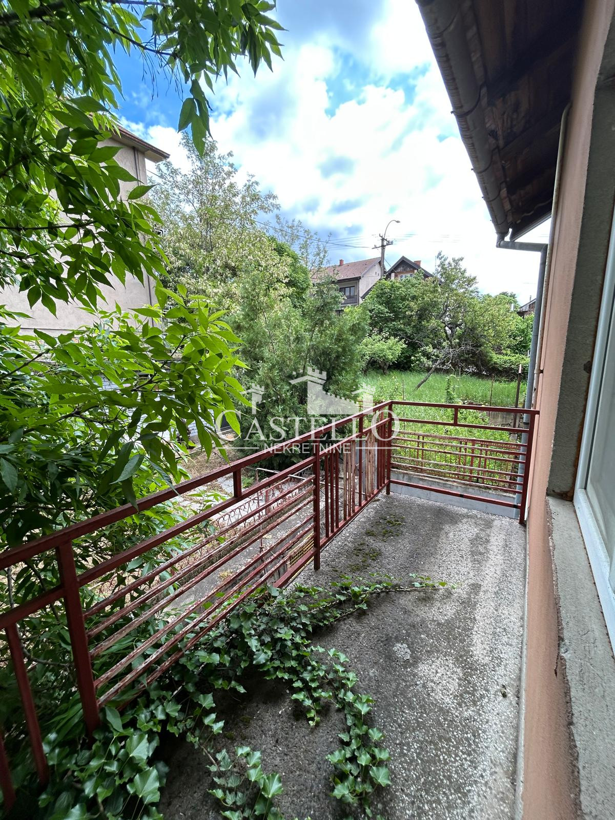 2-378-Na-prodaju-spratna-kuća-u-podnožju-vršačkog-brega-38