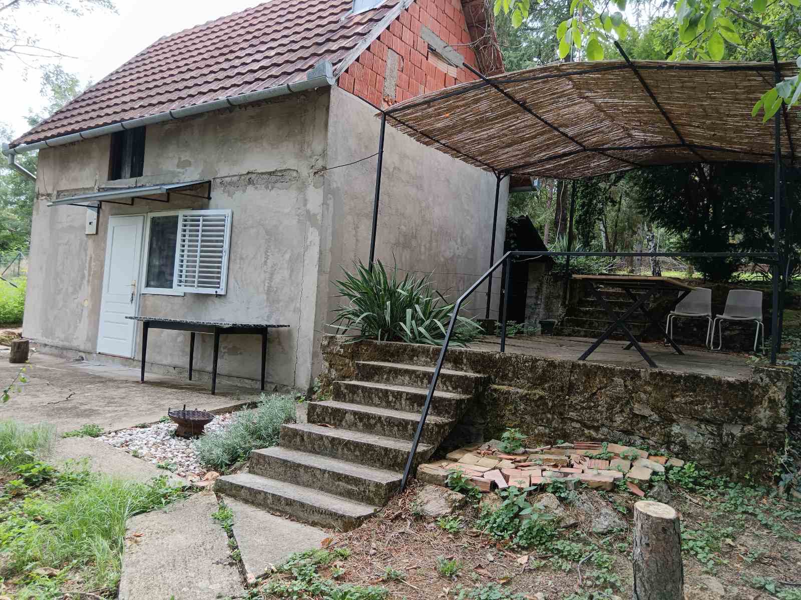 Na prodaju vikend kuća na Vršačkom bregu - Potes Široko Bilo Vršac