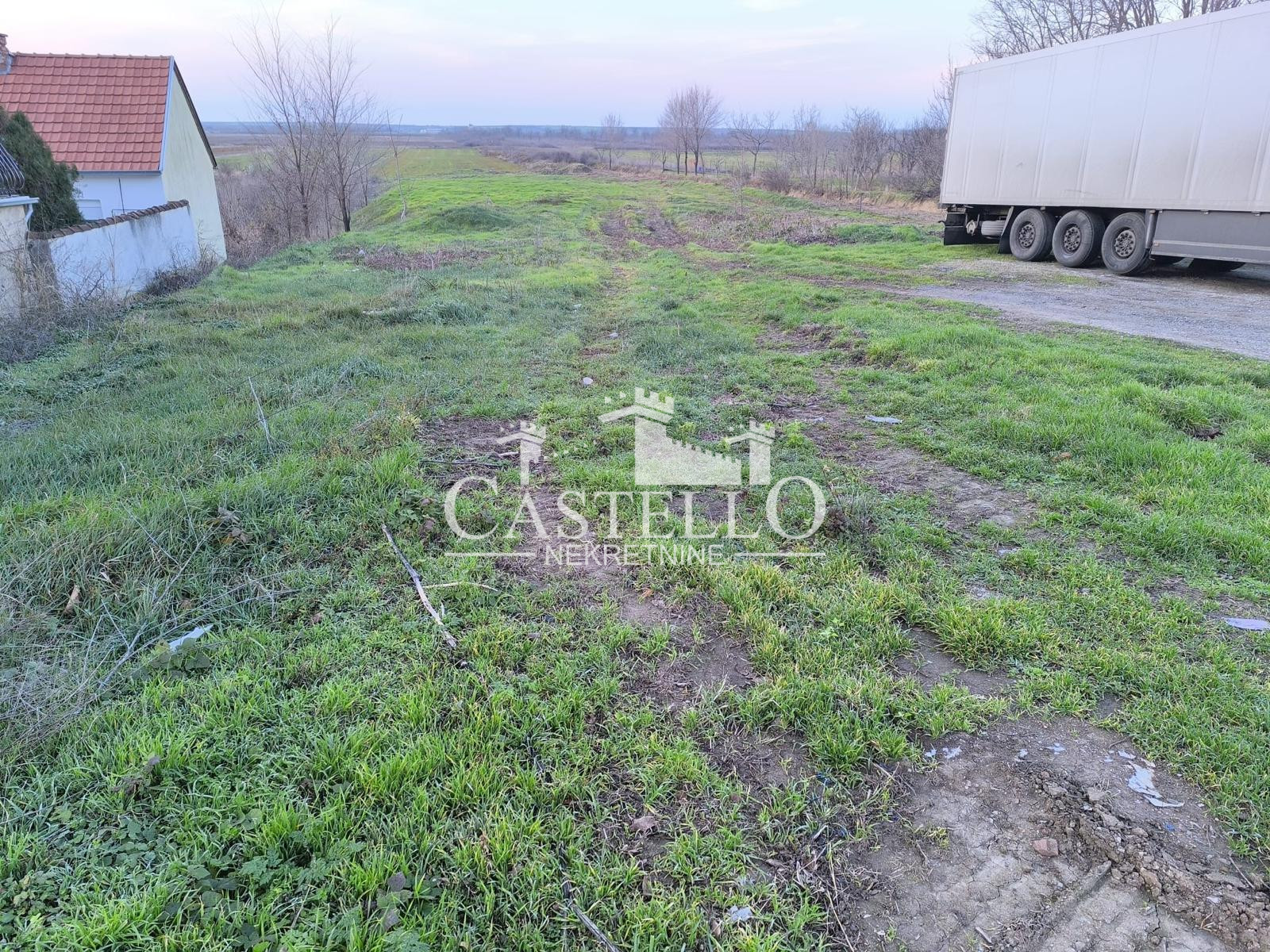 5-92-Na-prodaju-6-placeva-na-Guduričkom-putu-05