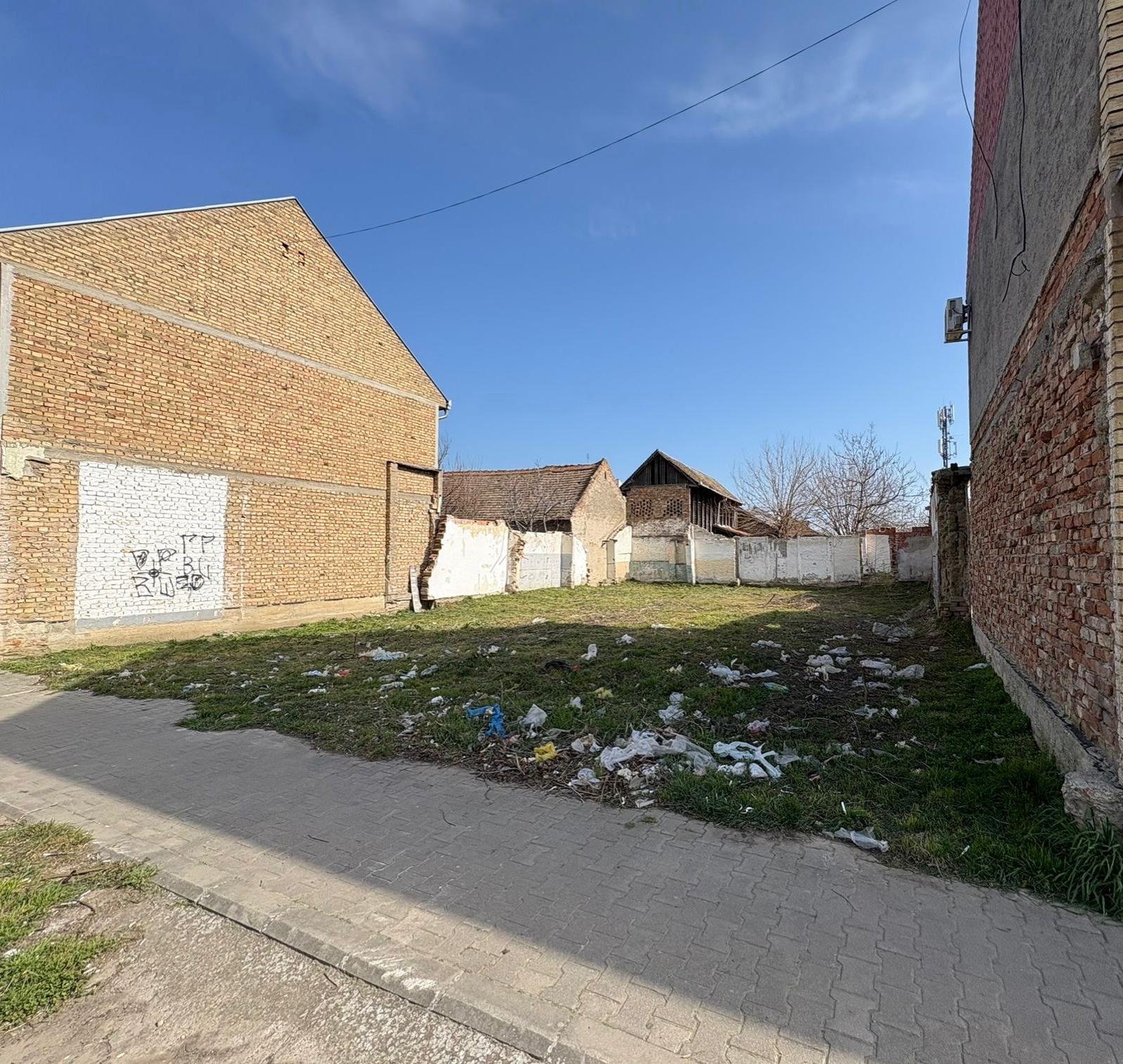 5-97-Na-prodaju-plac-u-blizini-male-crkve-u-Vršcu-01